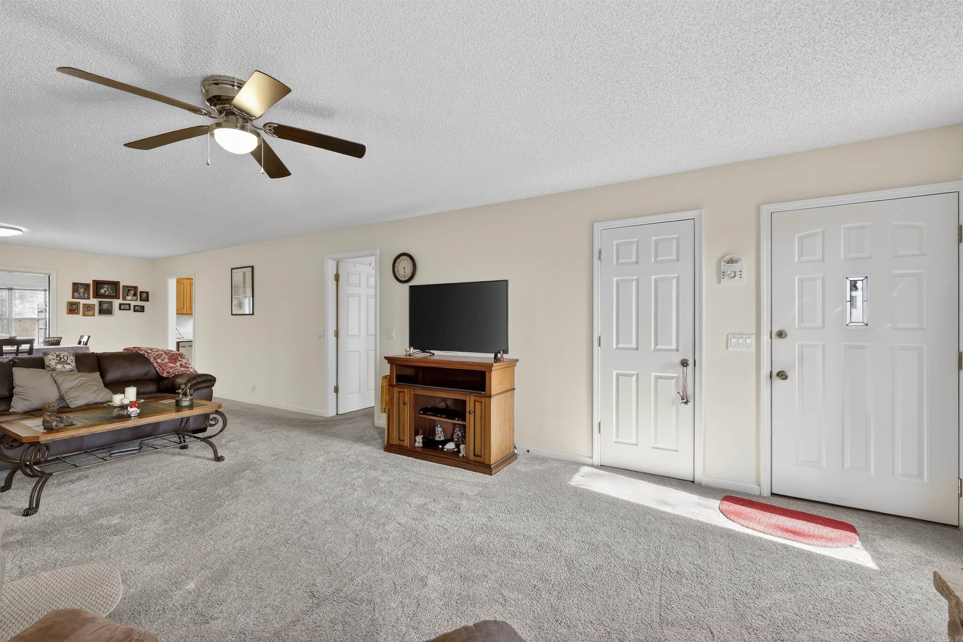 39 Huesca  Hot Springs Village, AR