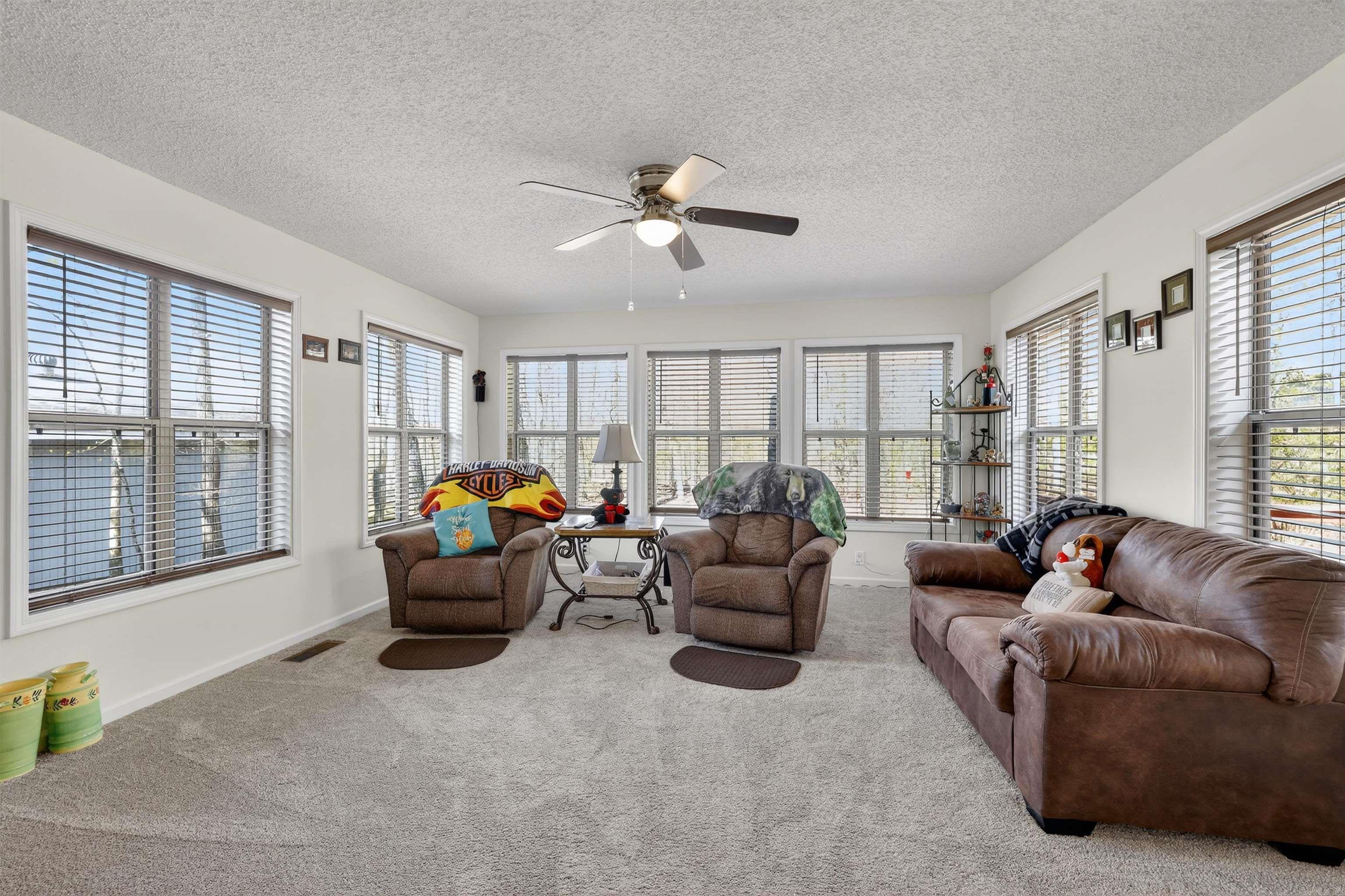 39 Huesca  Hot Springs Village, AR