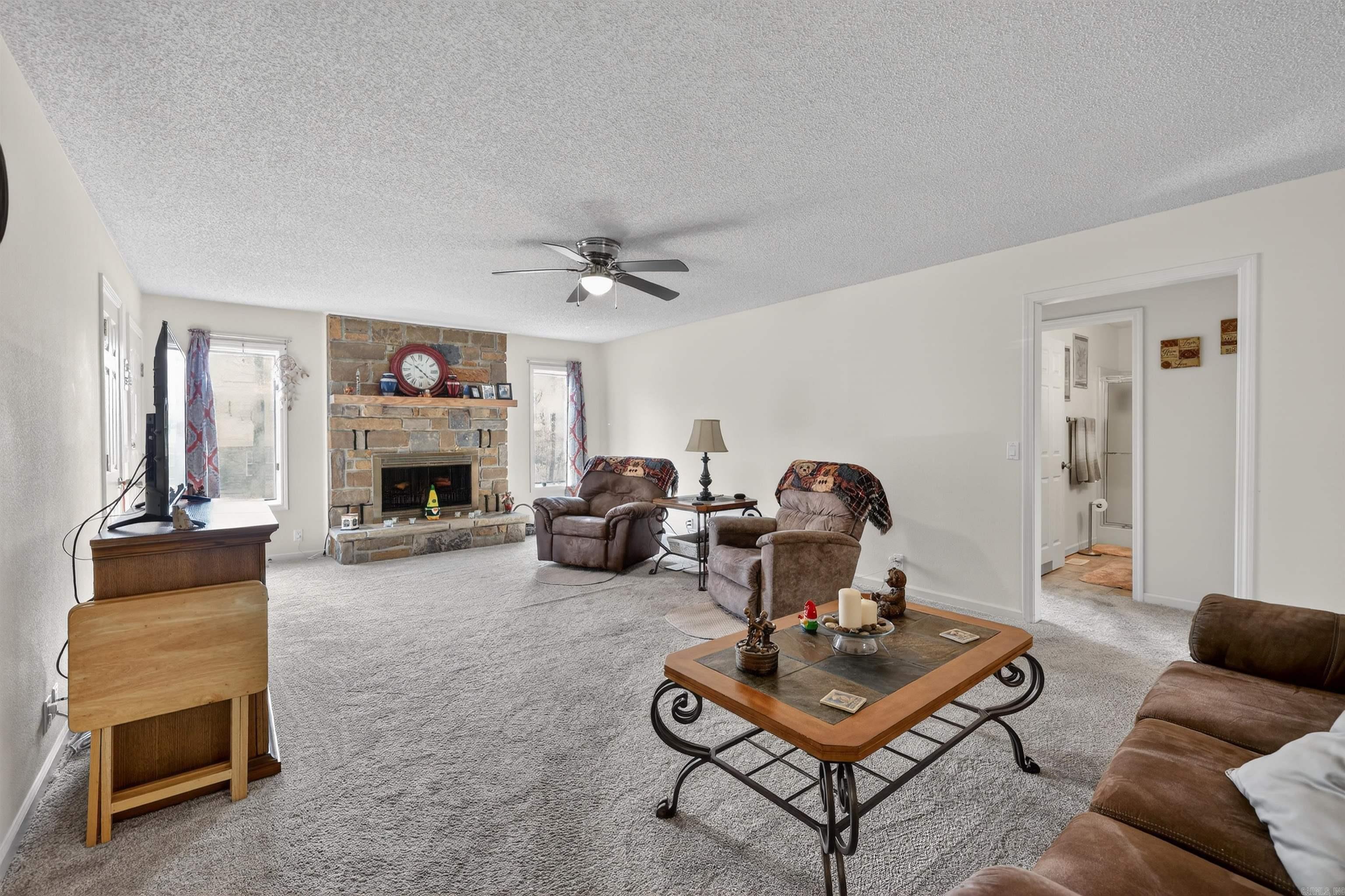 39 Huesca  Hot Springs Village, AR