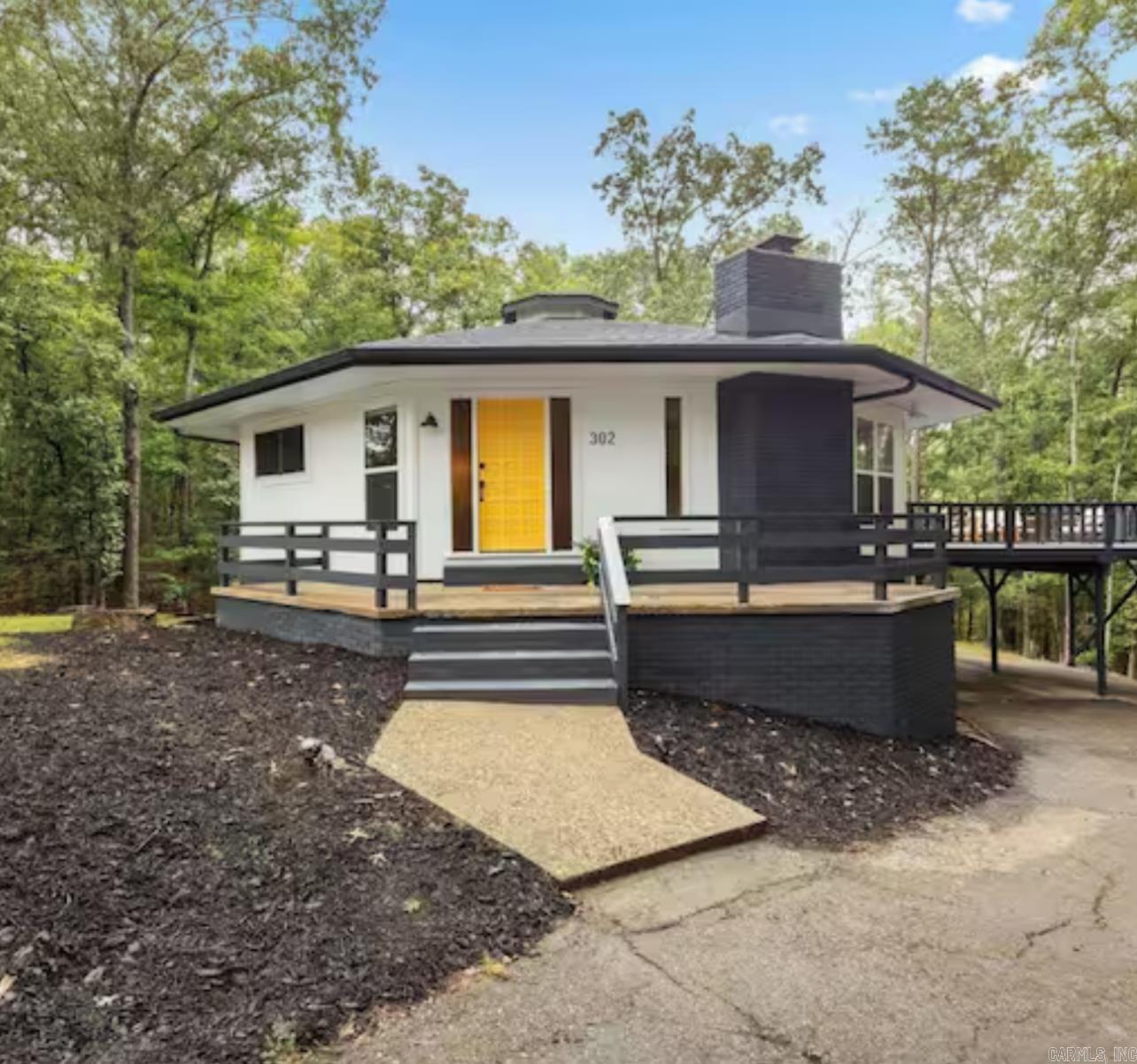 302 Independence  Hot Springs, AR