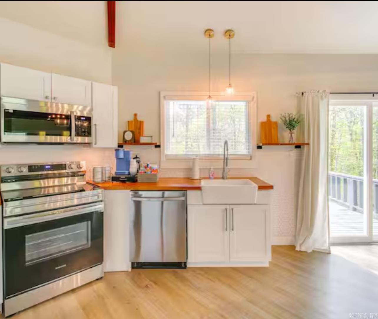 302 Independence  Hot Springs, AR