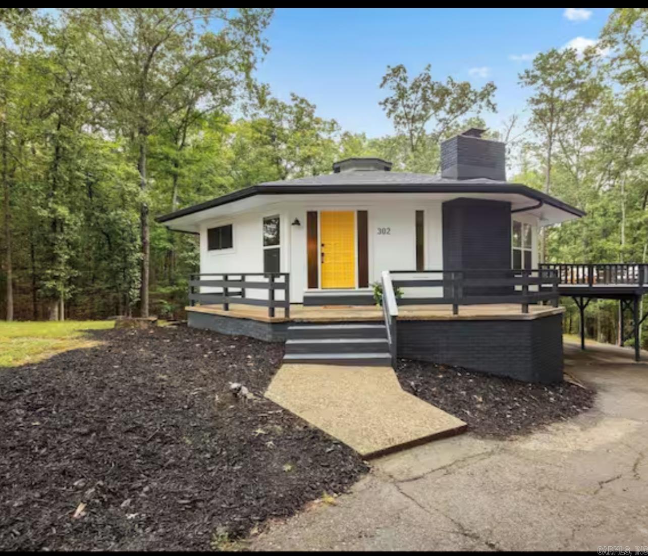 302 Independence  Hot Springs, AR