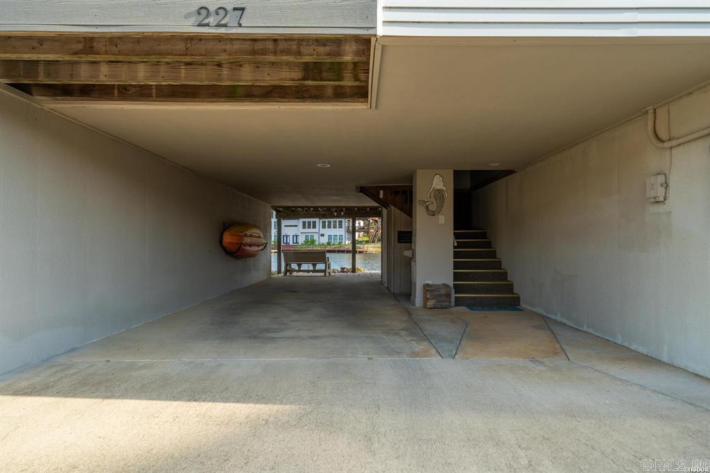 227 Bayshore Cove Hot Springs, AR 71901