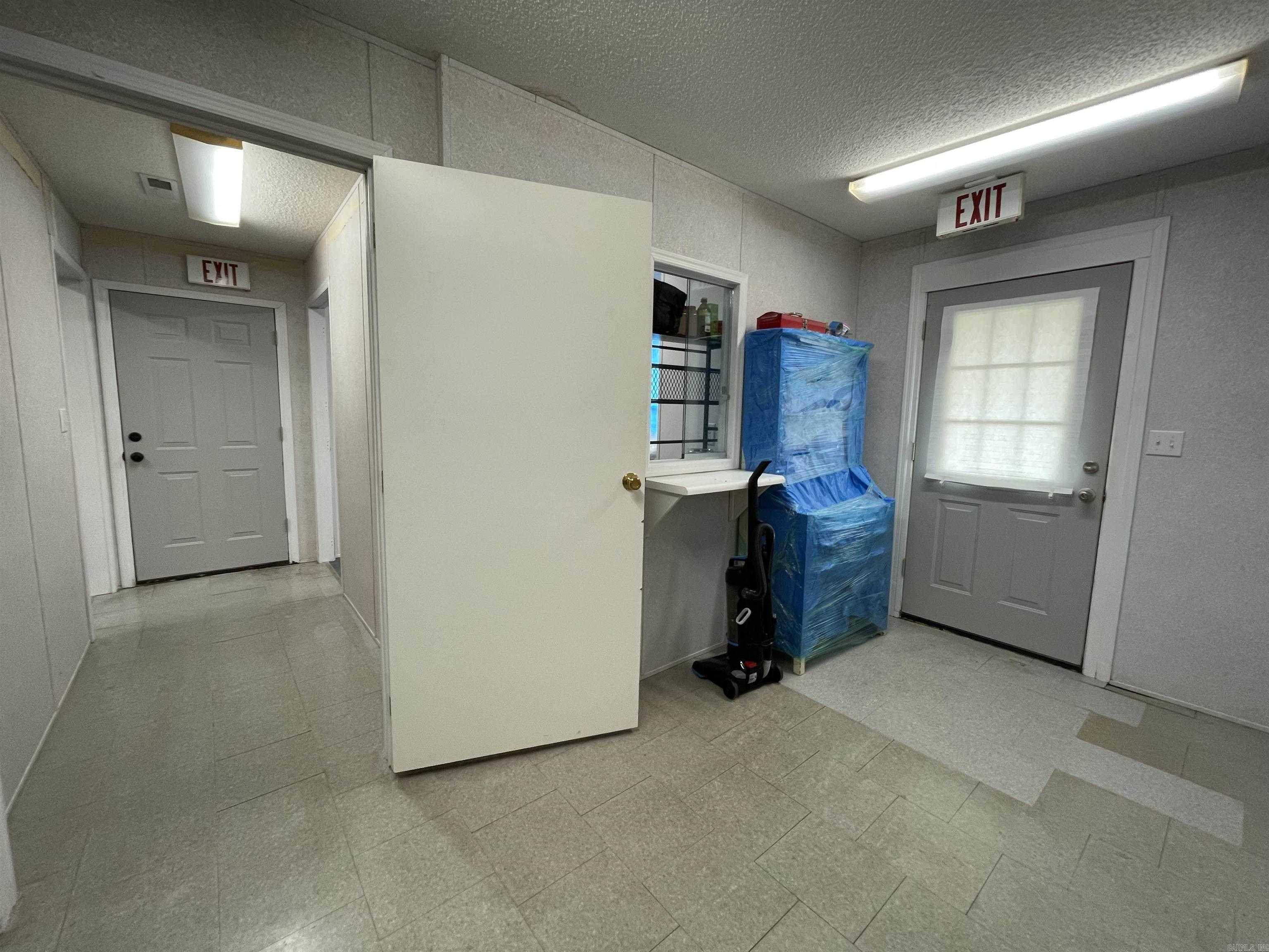 1101 Maple Drive  Mountain View, AR