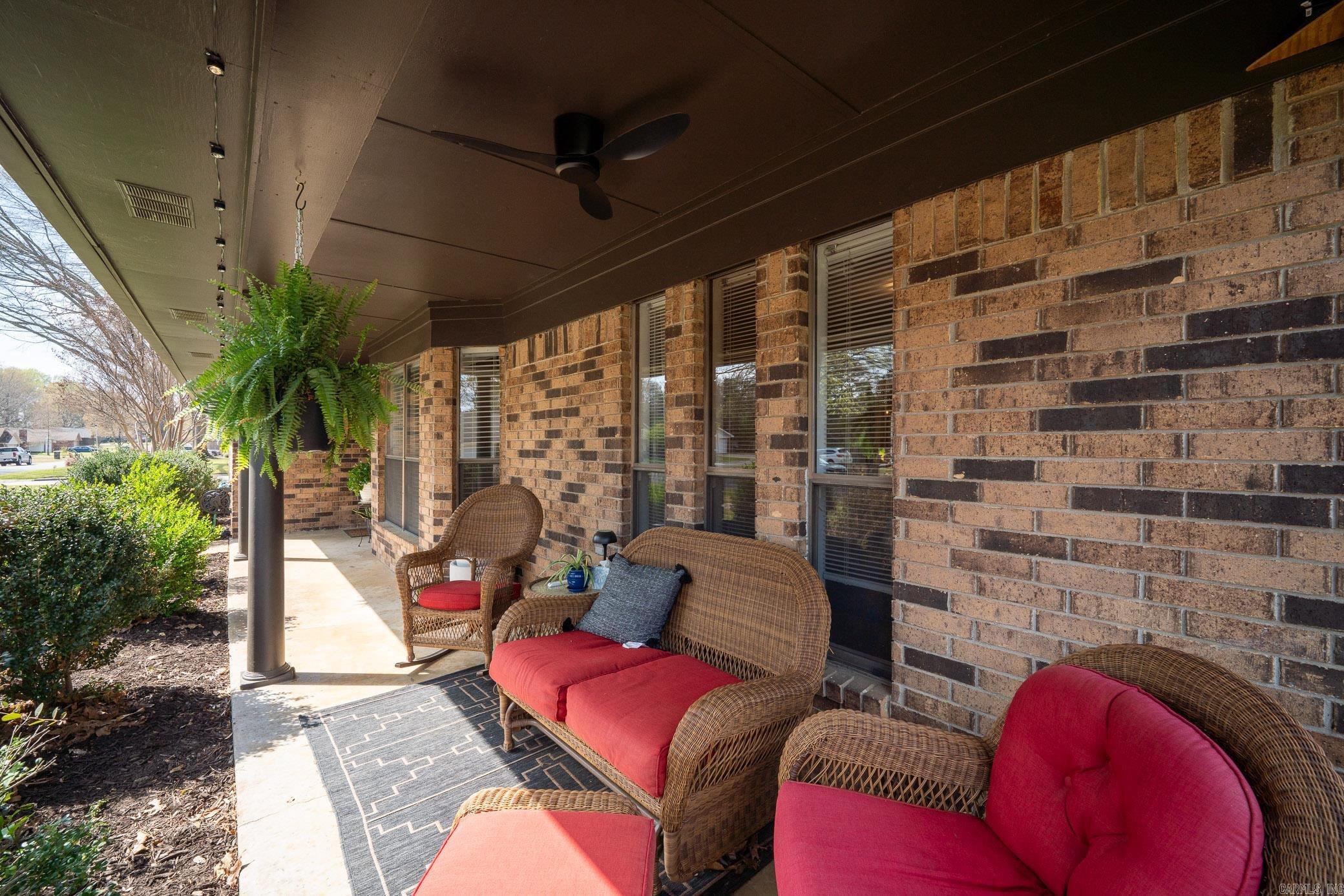 104 Country Club Road Conway, AR 72034