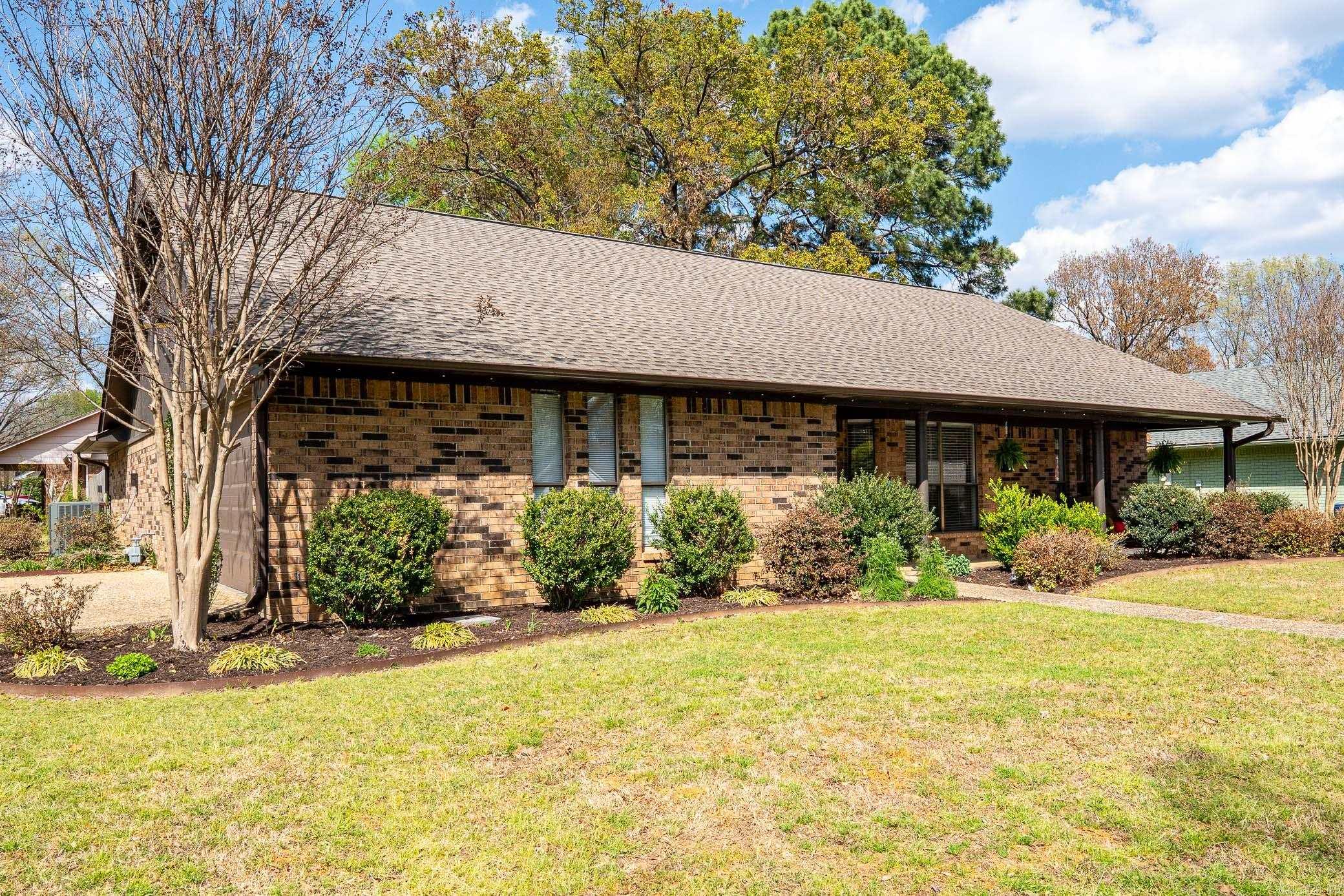 104 Country Club Road Conway, AR 72034
