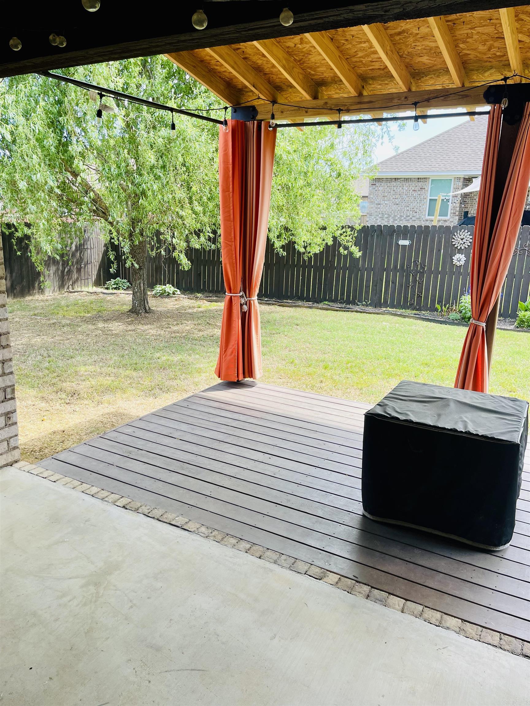 803 Adamson Dr Searcy, AR 72143