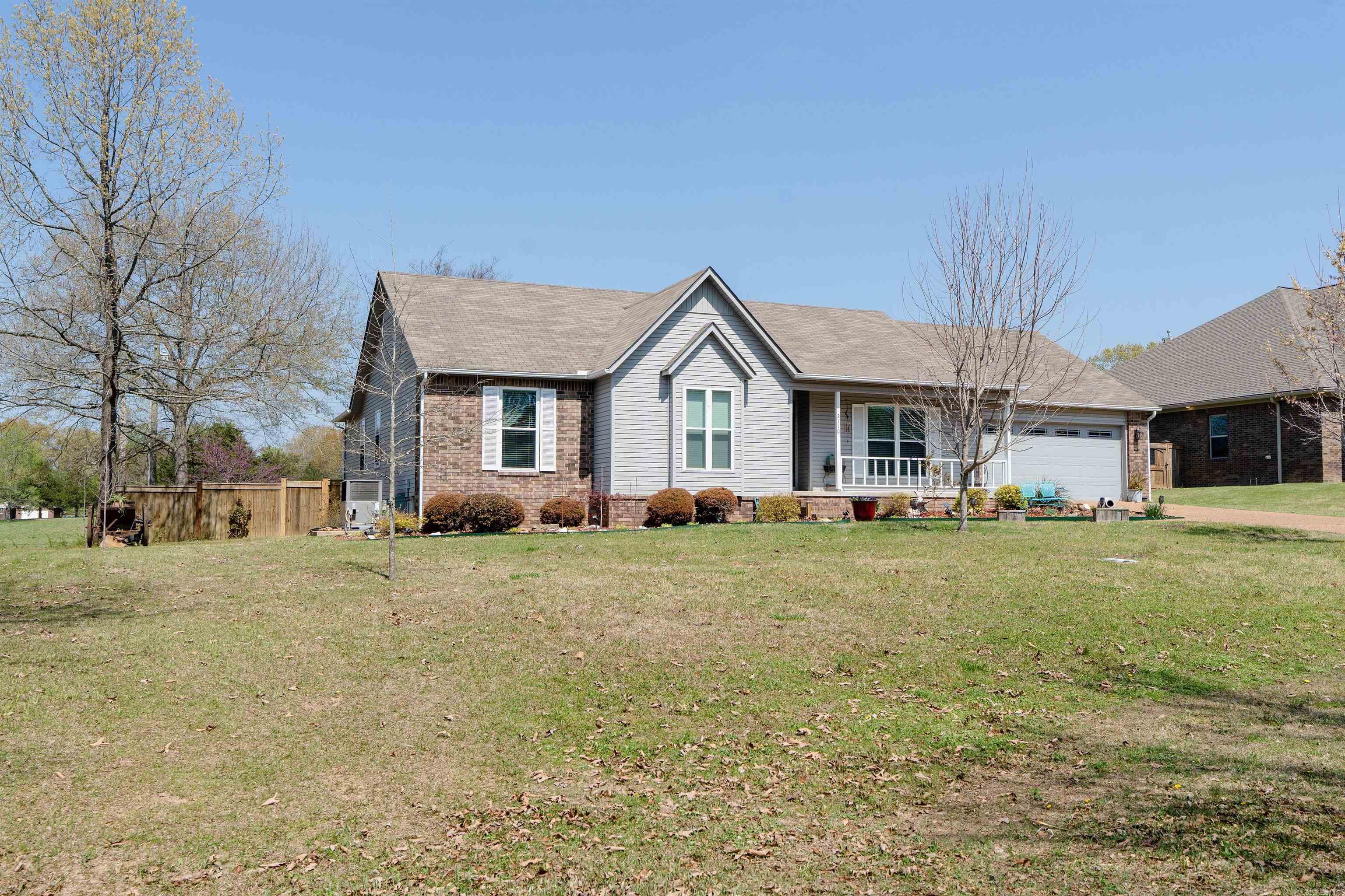 2110 Edgewater  Heber Springs, AR