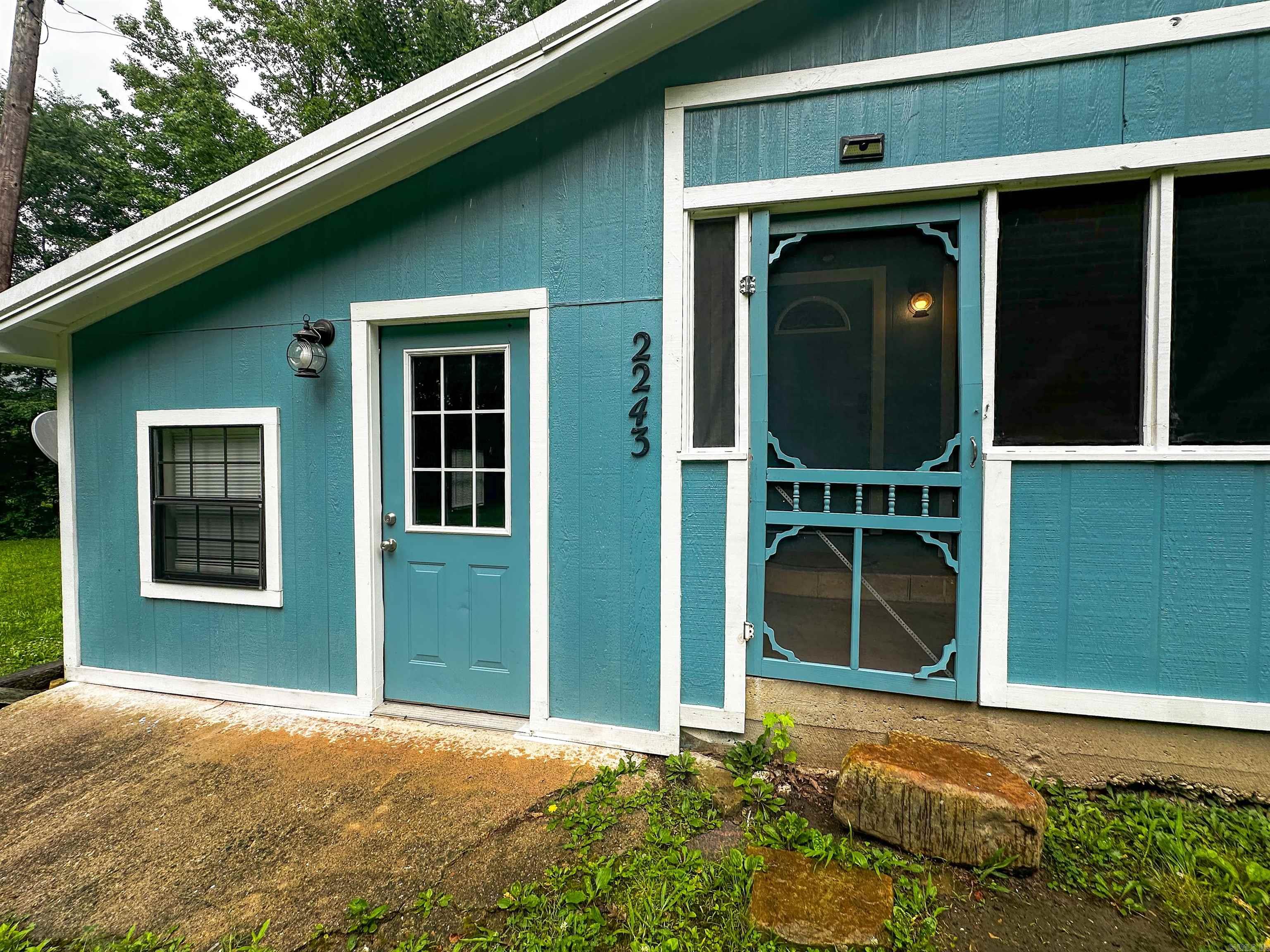 2243 Hwy 270  Mena, AR