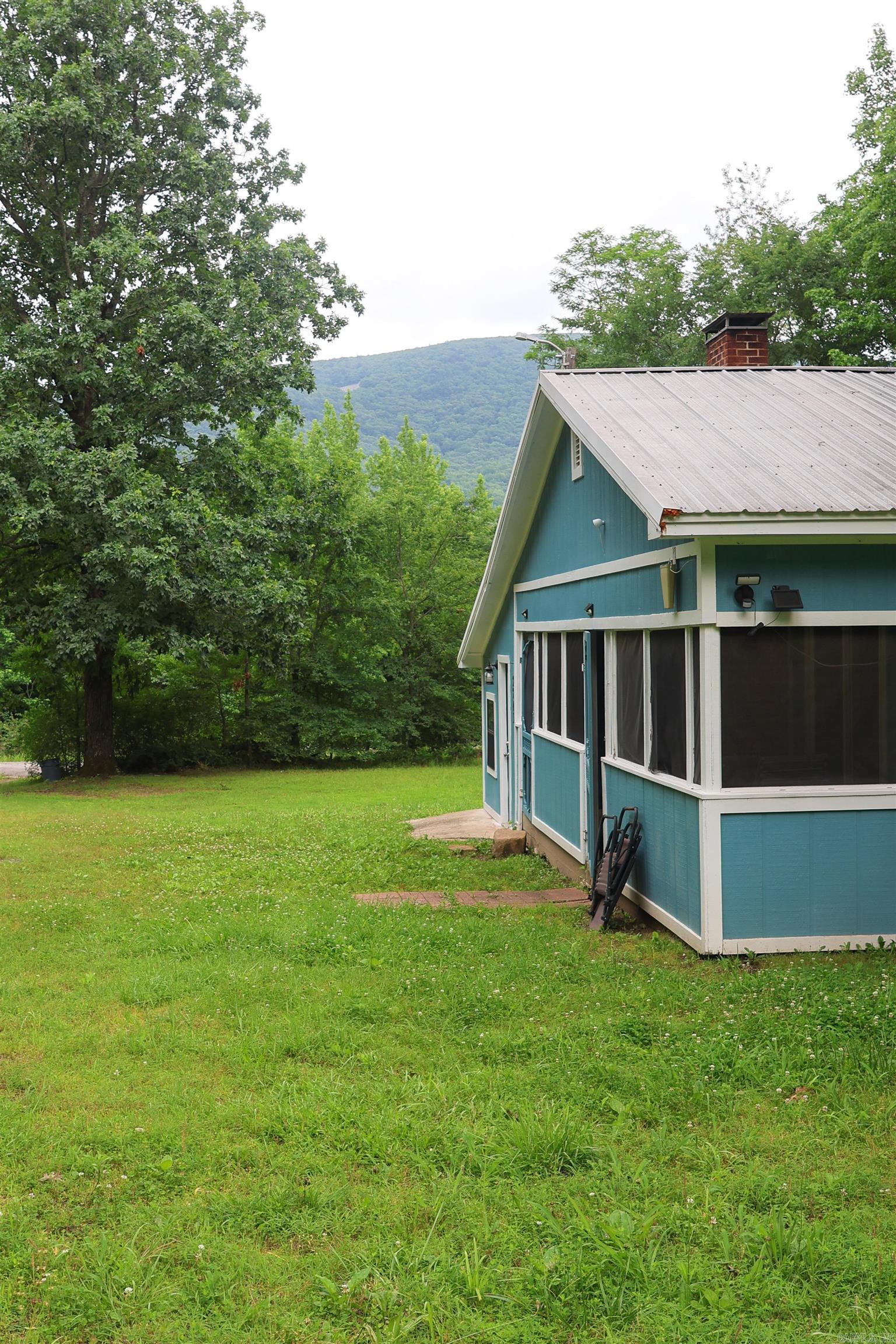 2243 Hwy 270  Mena, AR