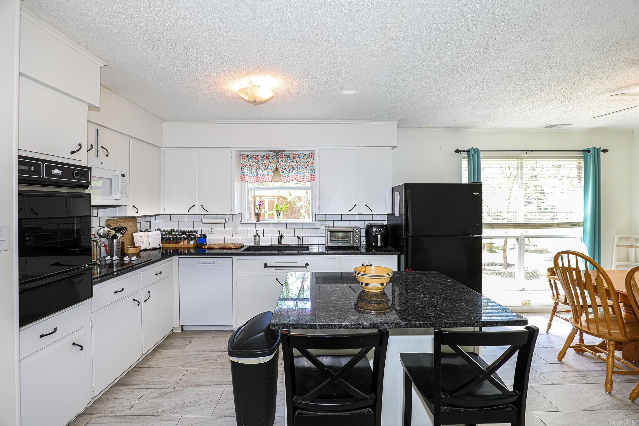 1223 JAMESON AVE  Benton, AR