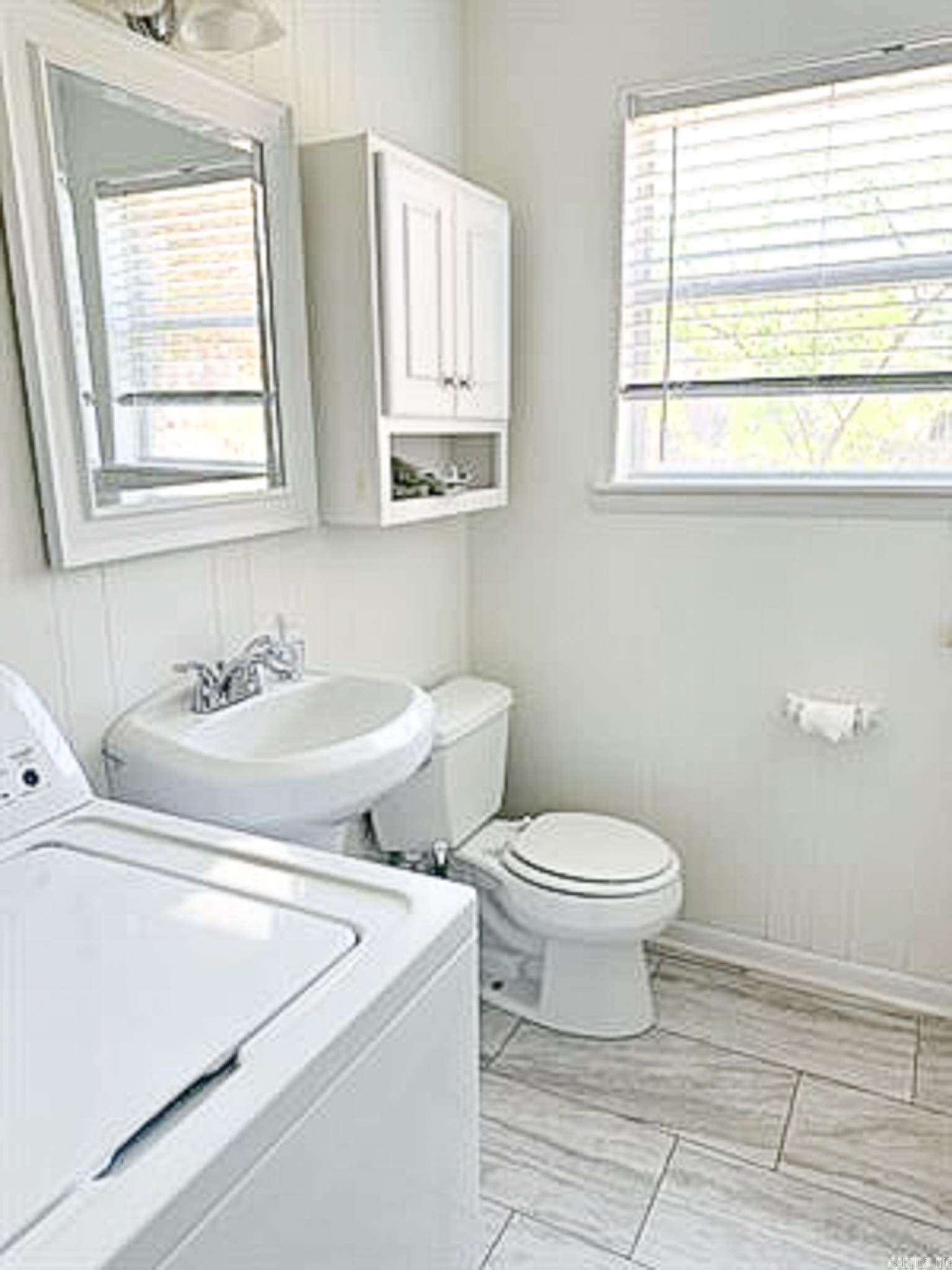 1223 JAMESON AVE Benton, AR 72015