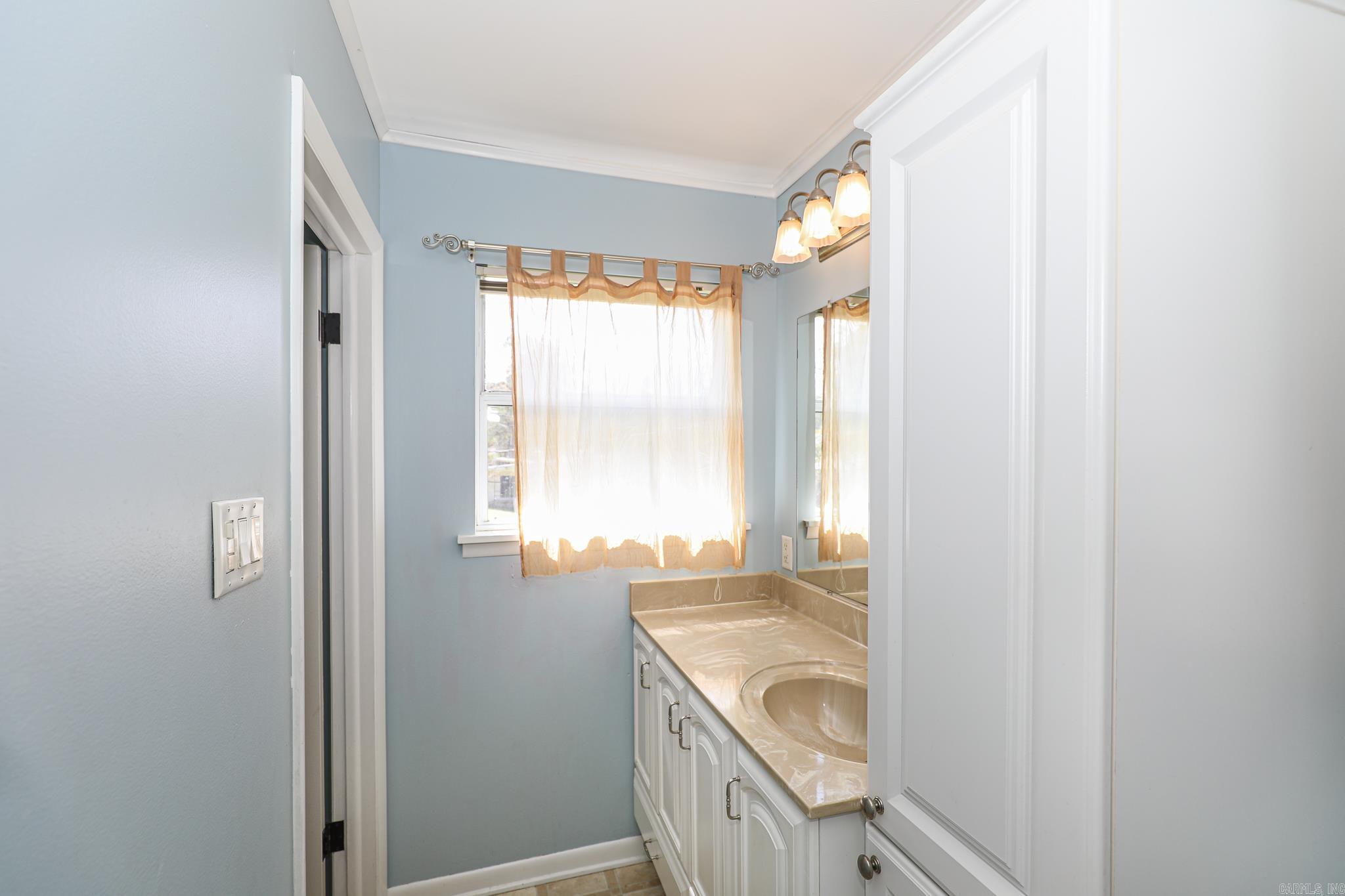 1223 JAMESON AVE  Benton, AR