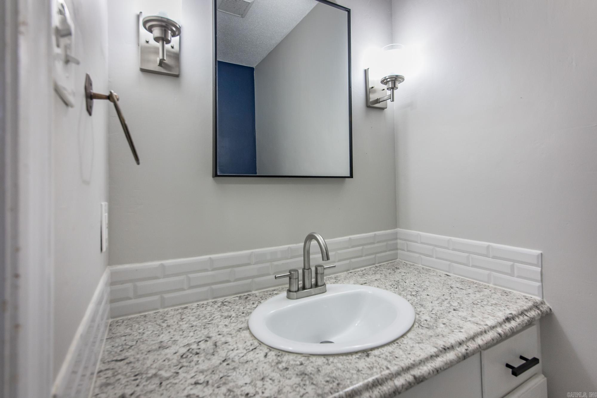 1124 Old Charter  Little Rock, AR