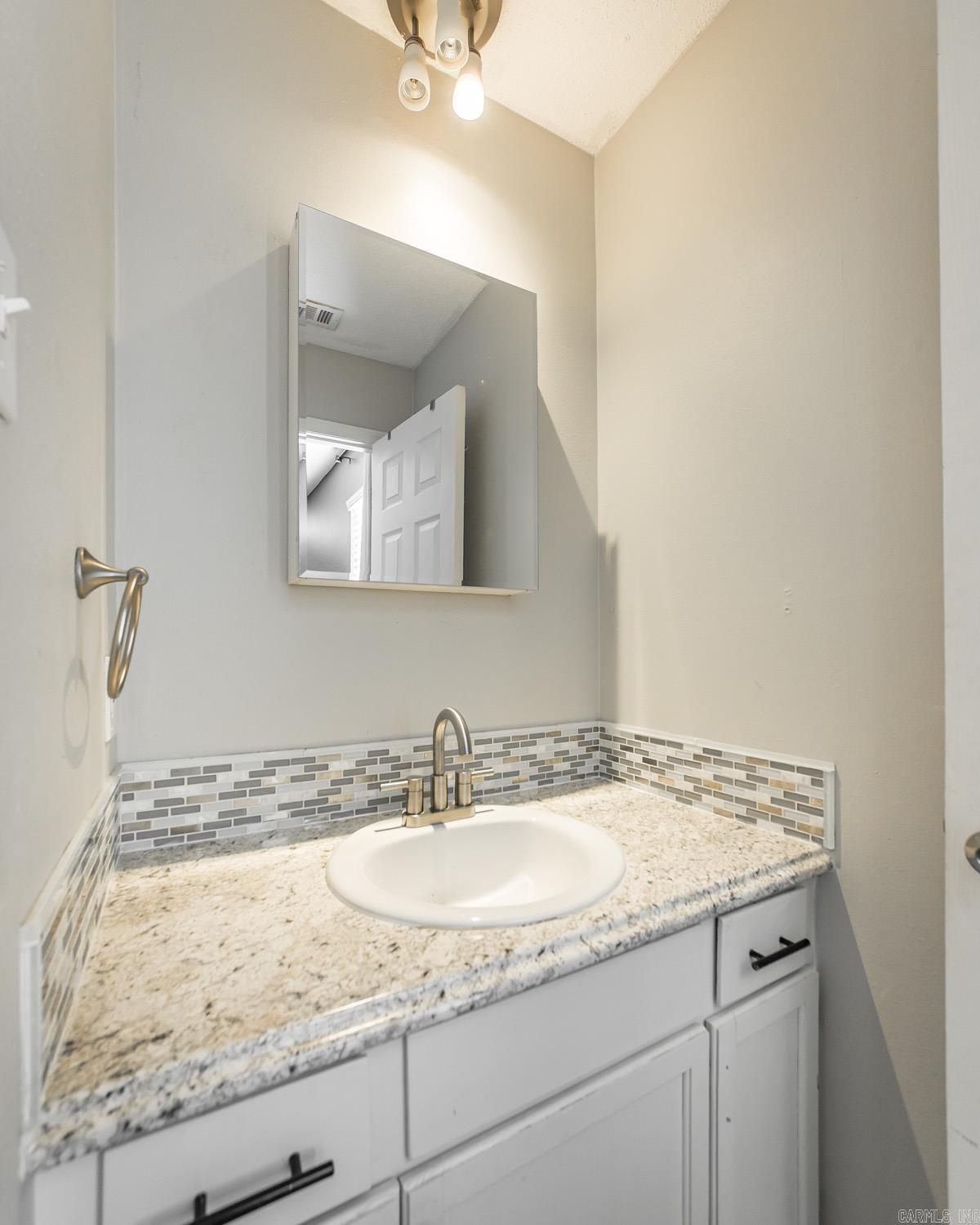 1124 Old Charter  Little Rock, AR