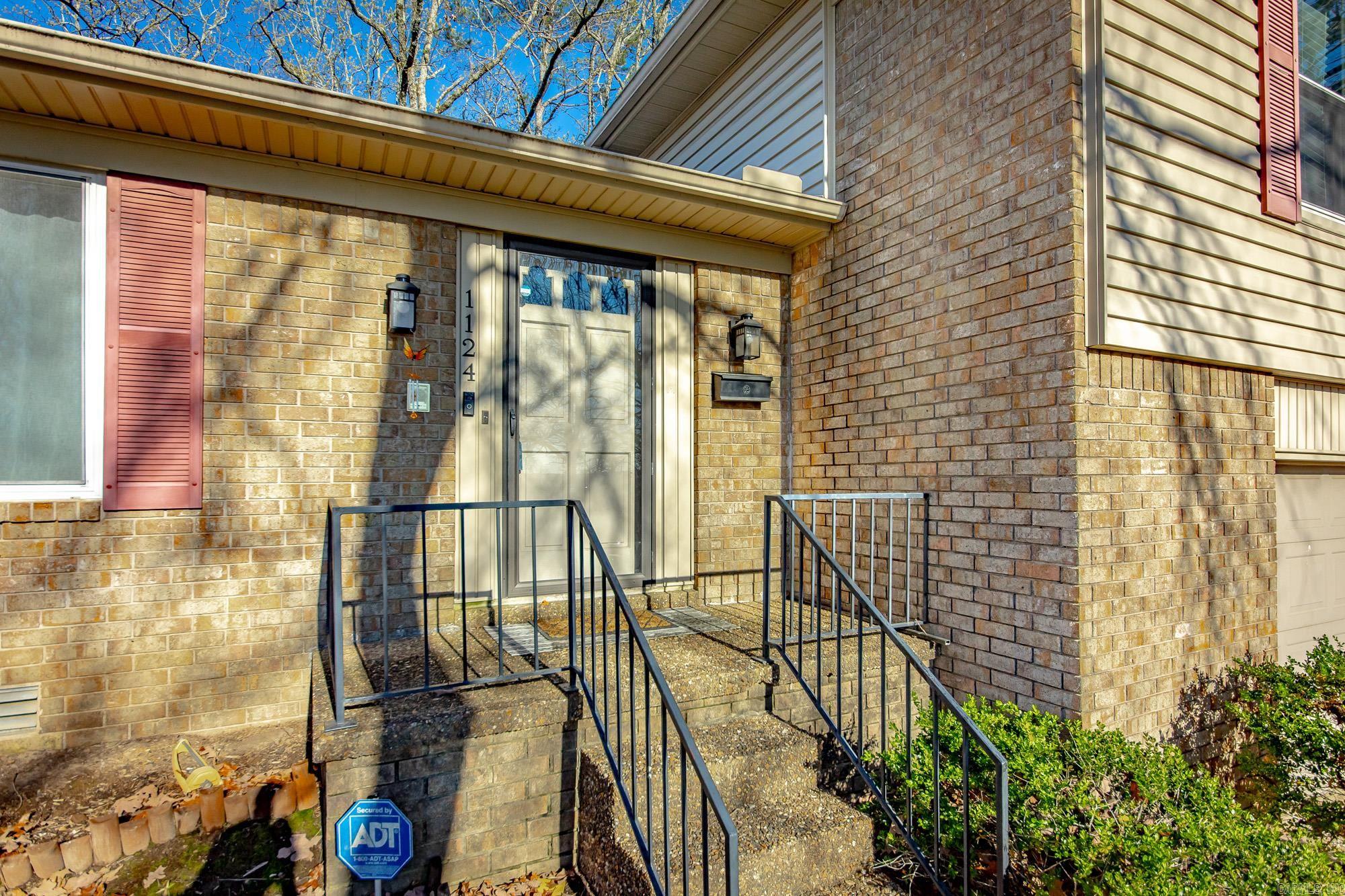 1124 Old Charter  Little Rock, AR