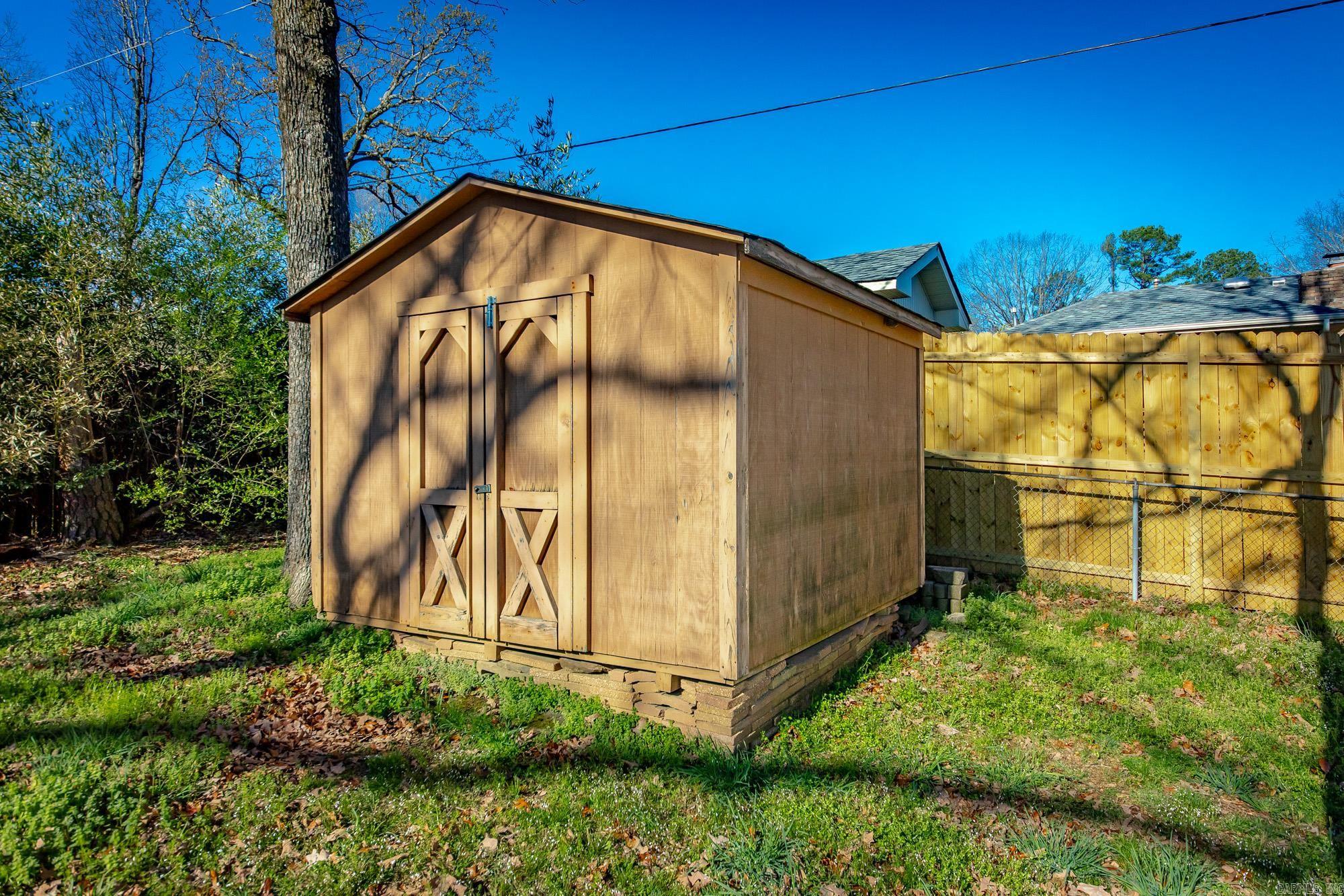 1124 Old Charter  Little Rock, AR