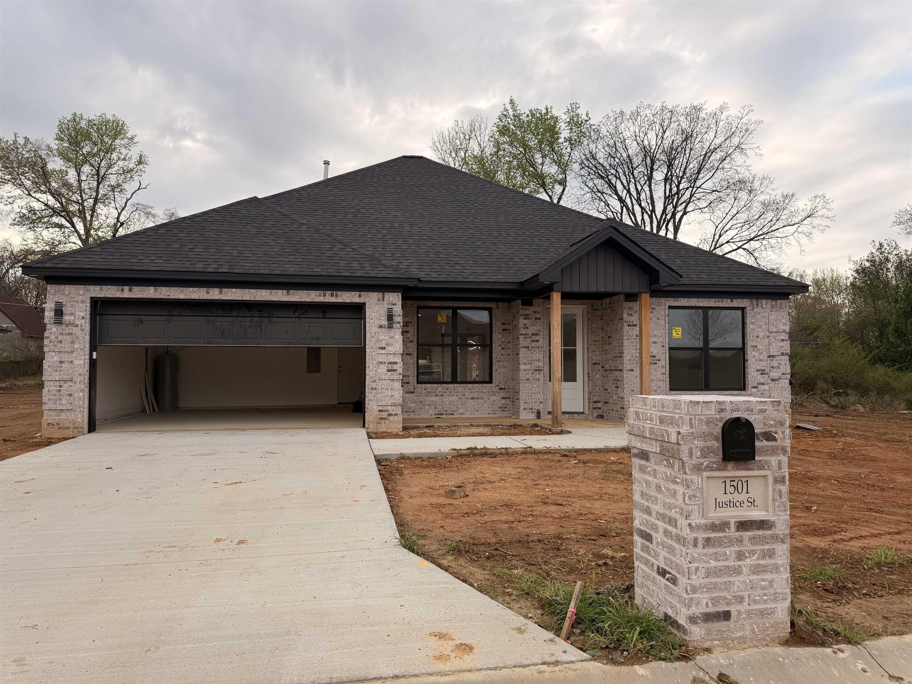 1501 JUSTICE  Jacksonville, AR