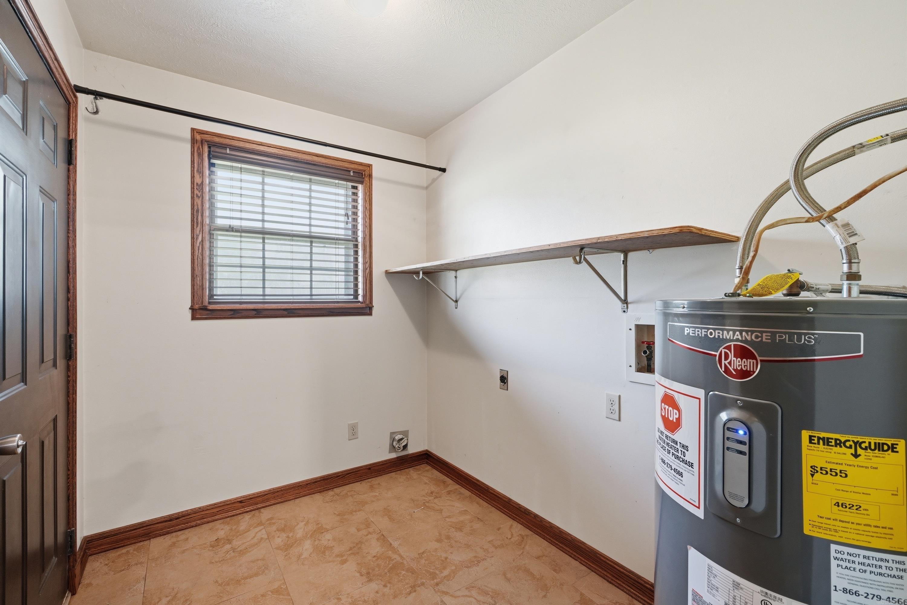 7 Douglas  Greenbrier, AR