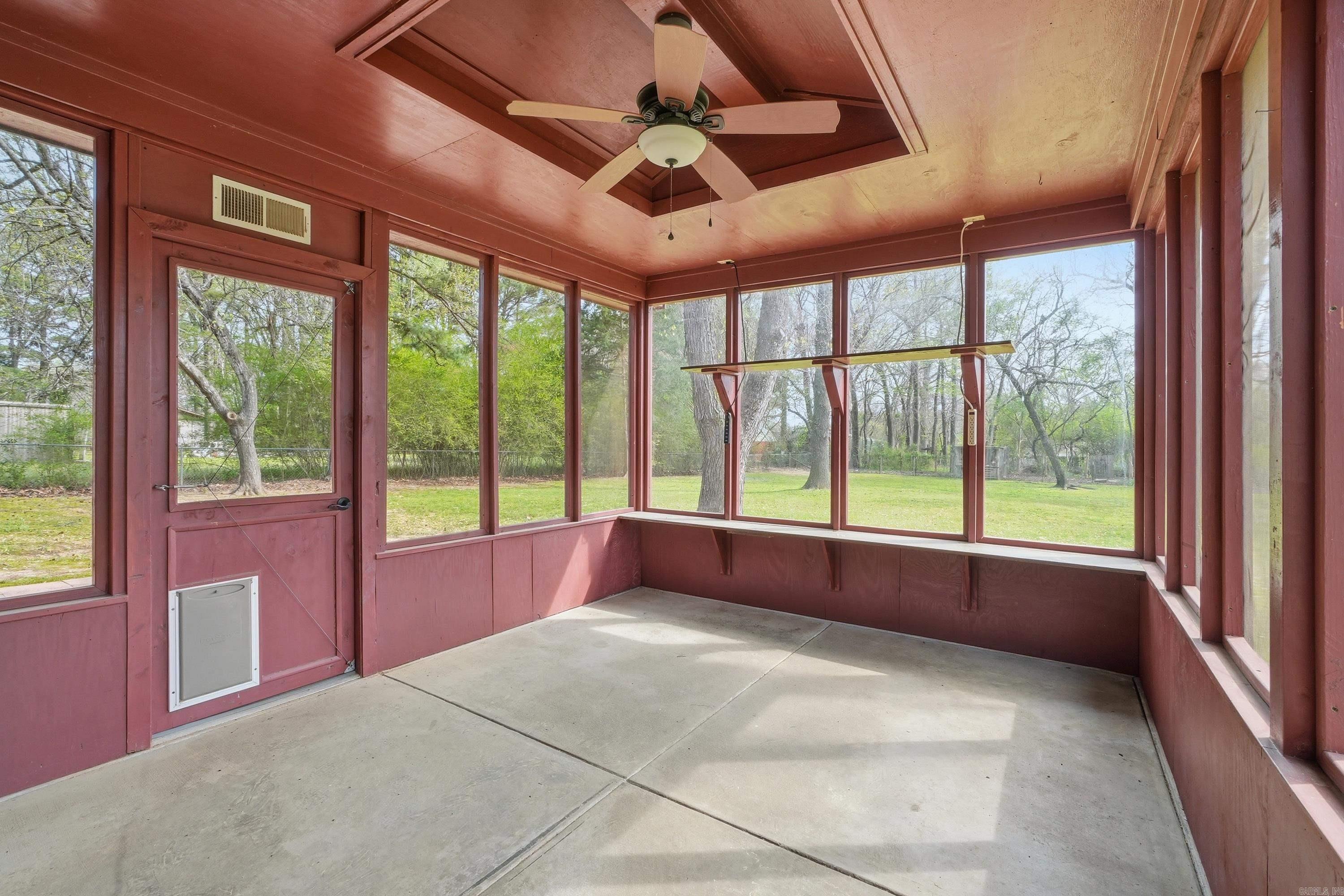 7 Douglas  Greenbrier, AR