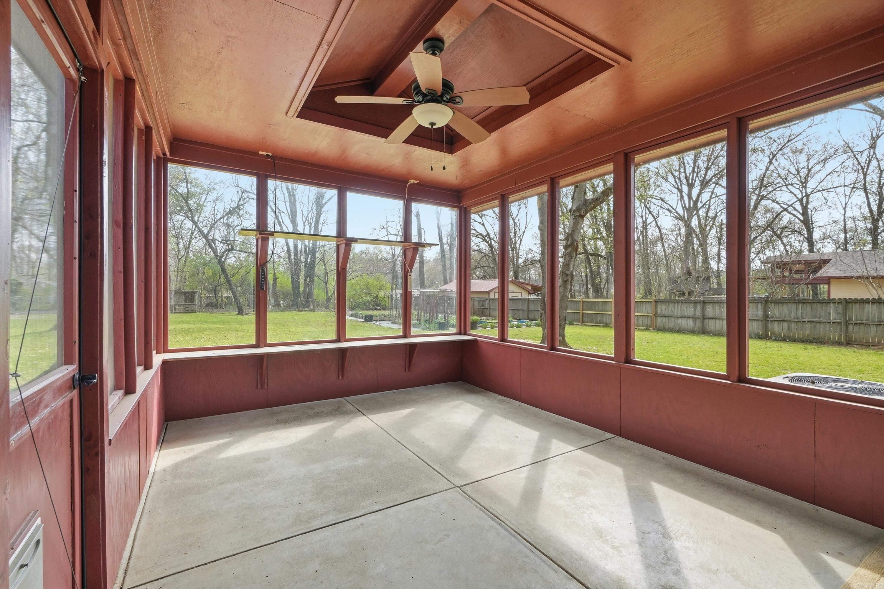 7 Douglas  Greenbrier, AR