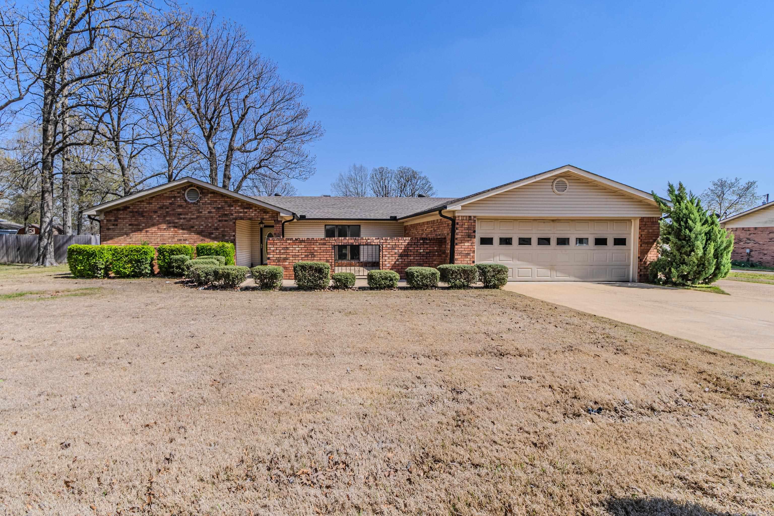 601 Rosewood Drive  Paragould, AR