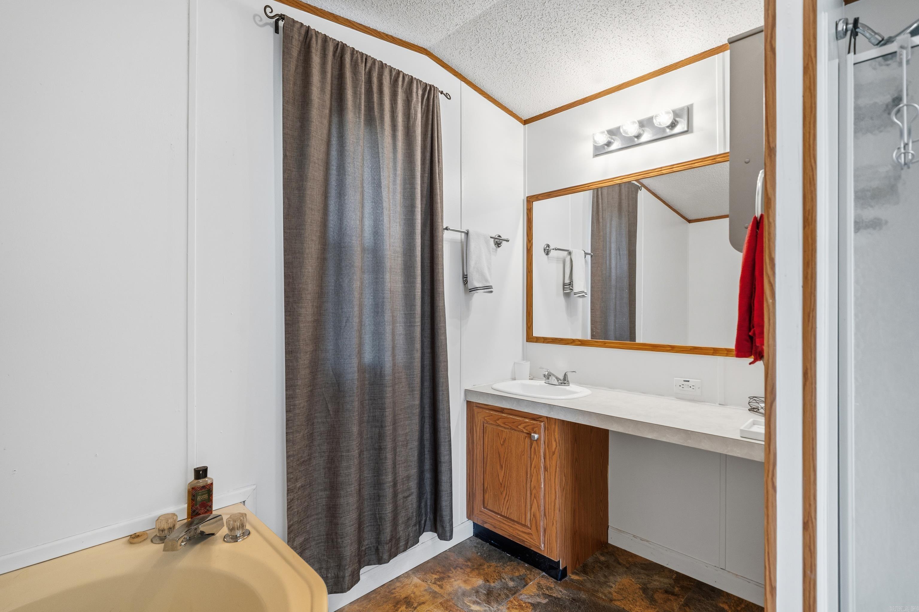 168 Lakeaire  Hot Springs, AR