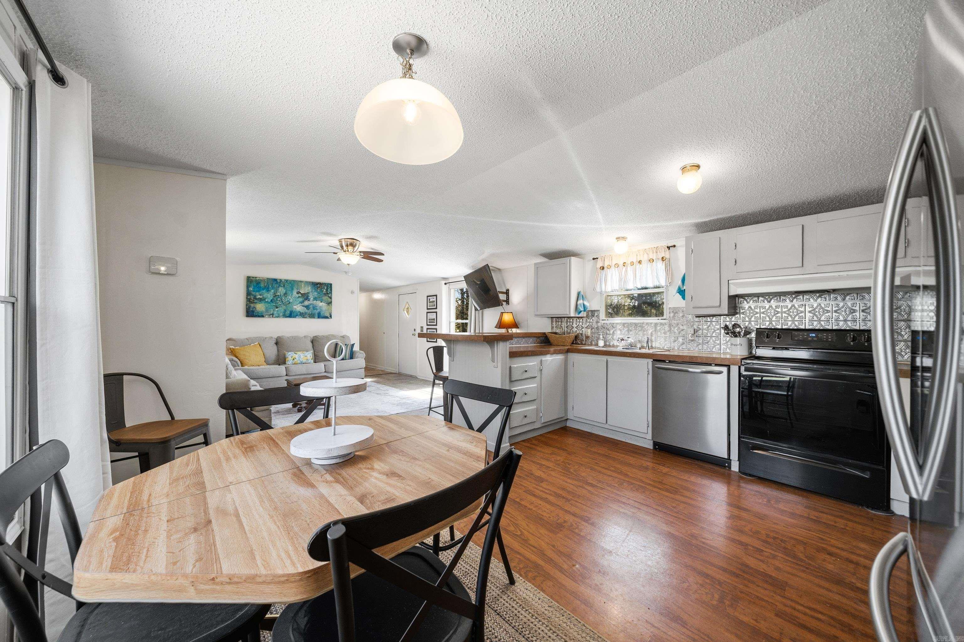 168 Lakeaire  Hot Springs, AR