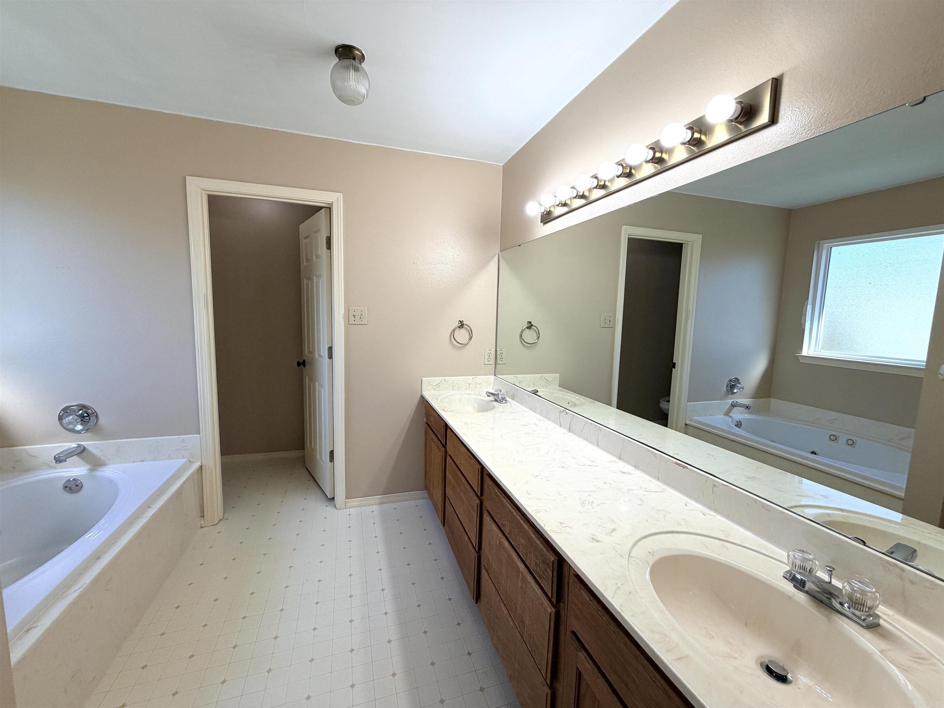 18 Westglen  Little Rock, AR