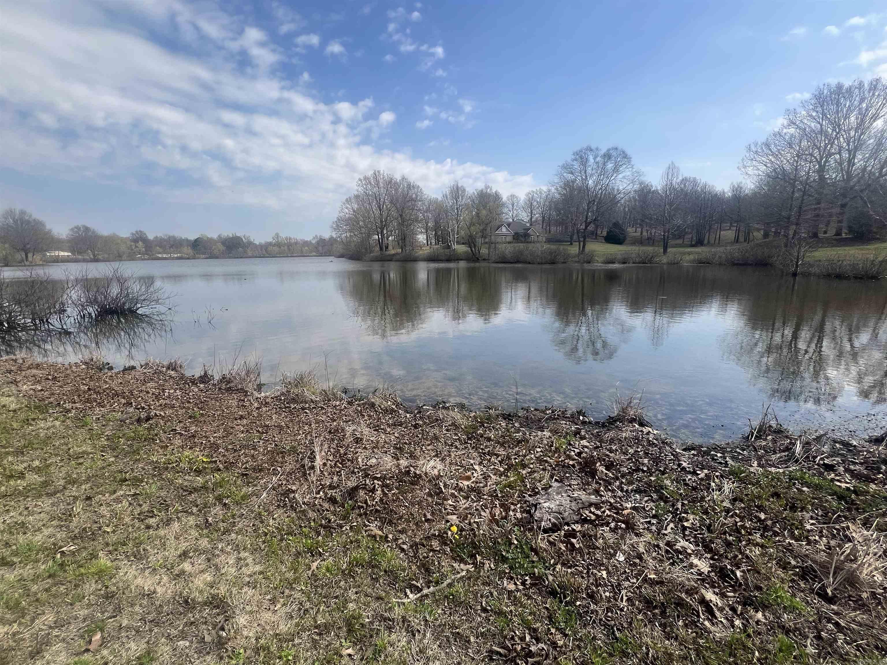 2011 S Lakewood  Piggott, AR