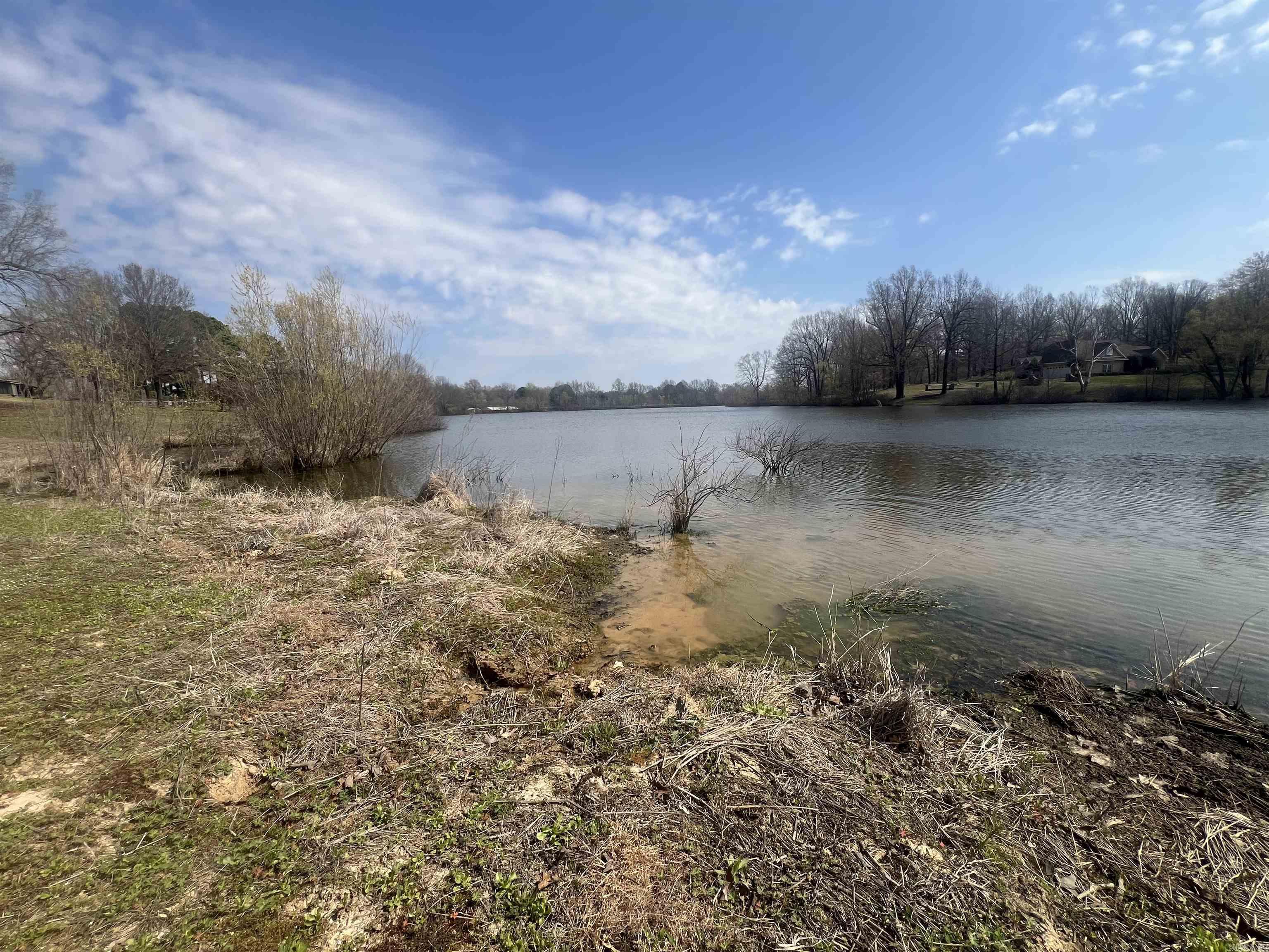 2011 S Lakewood  Piggott, AR