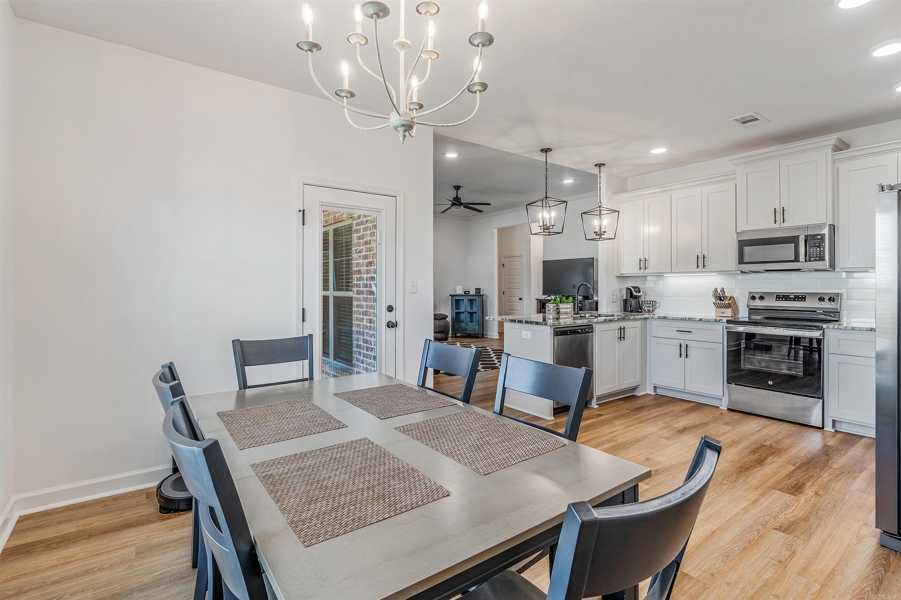 23 Dandelion Dr.  Greenbrier, AR