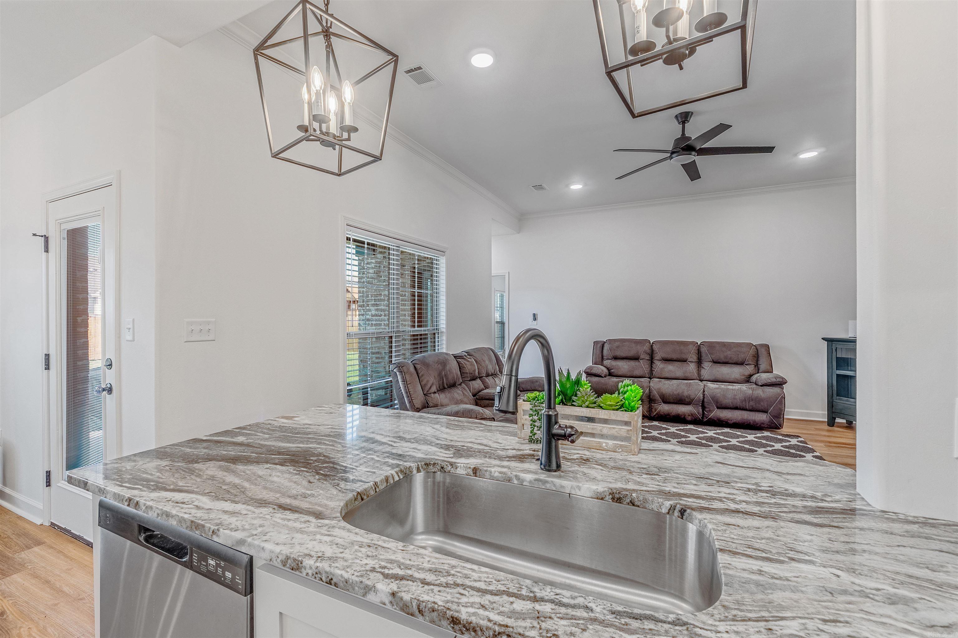 23 Dandelion Dr.  Greenbrier, AR