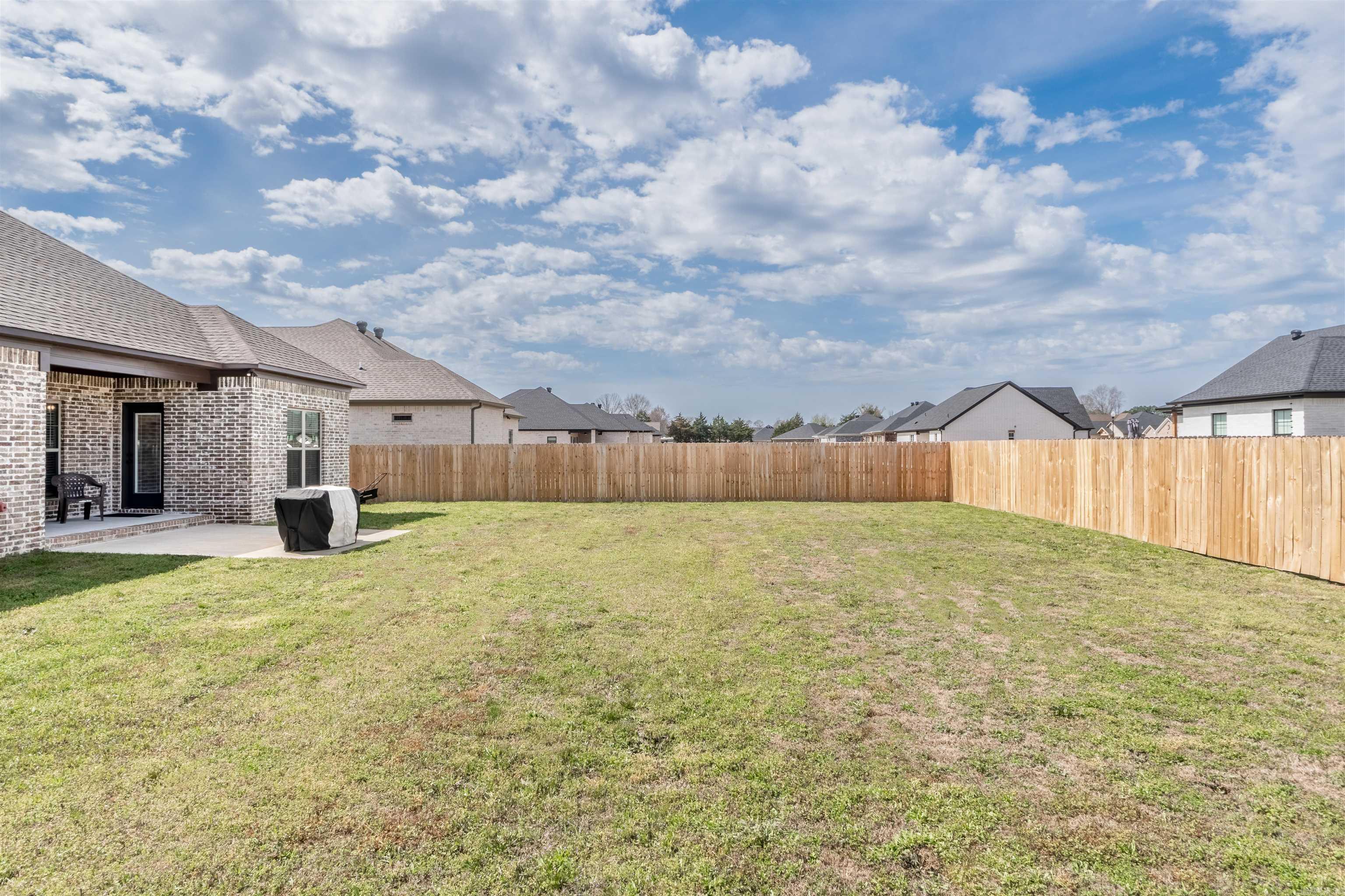 23 Dandelion Dr.  Greenbrier, AR