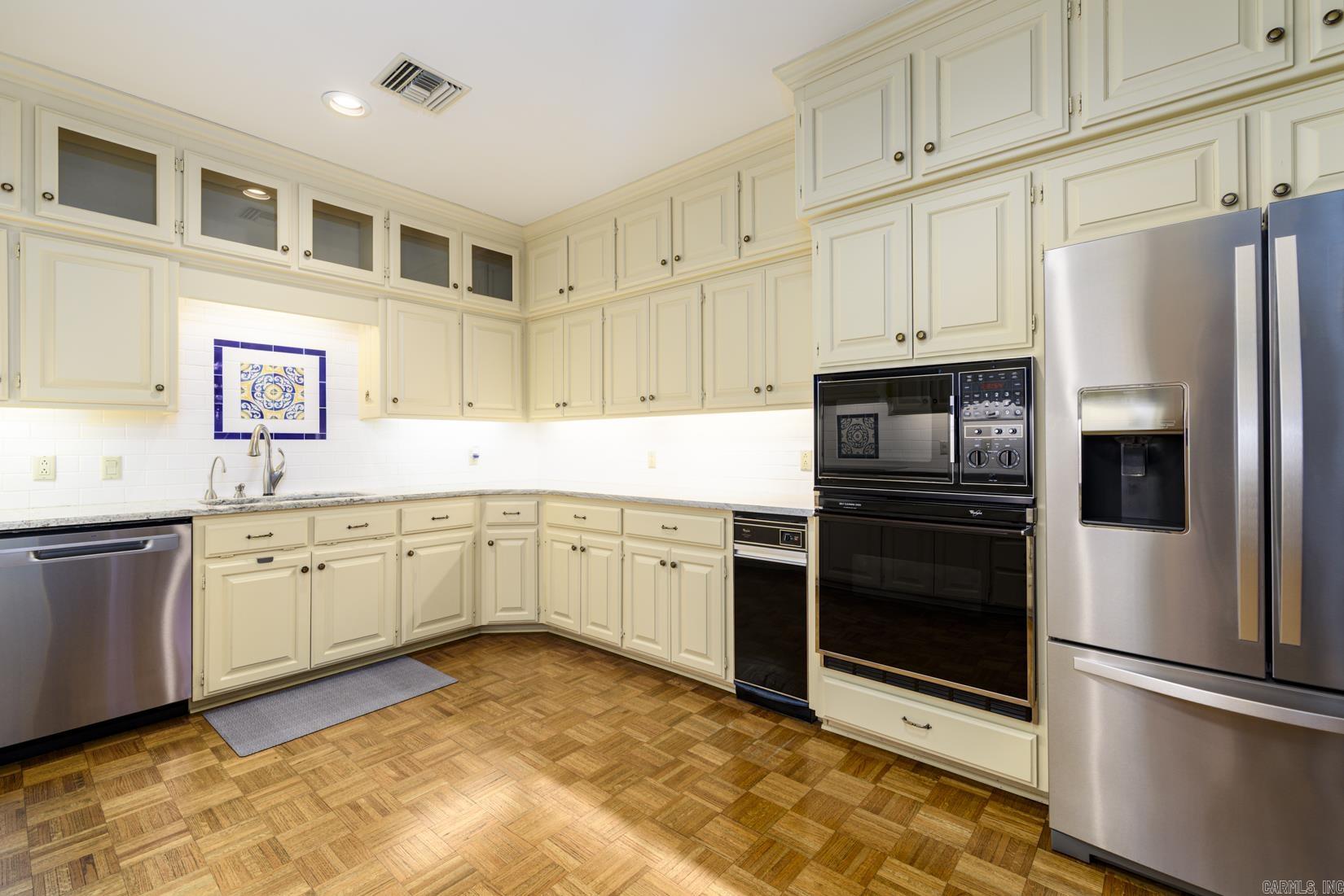 12400 Hunters Glen #8  Little Rock, AR