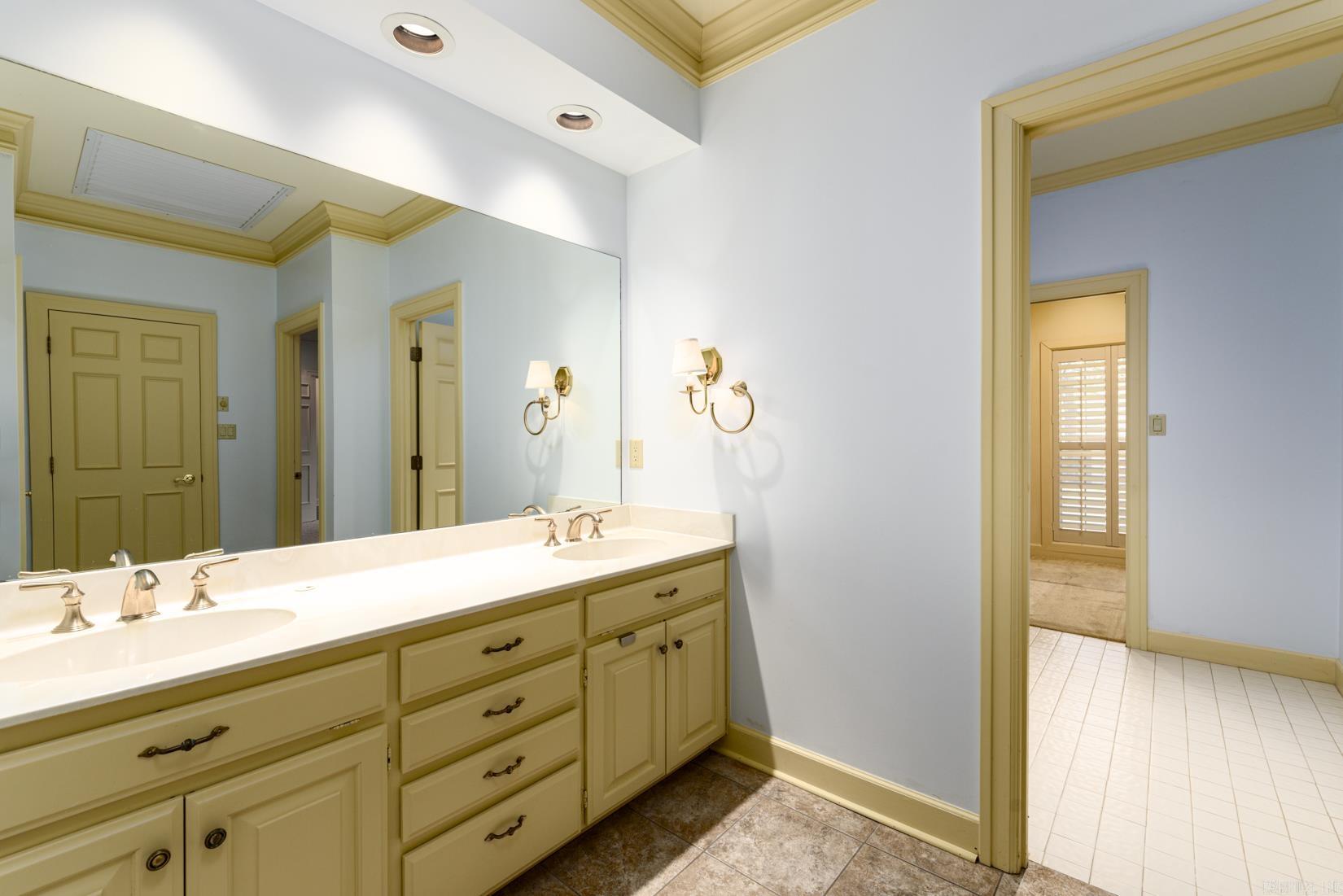 12400 Hunters Glen #8  Little Rock, AR