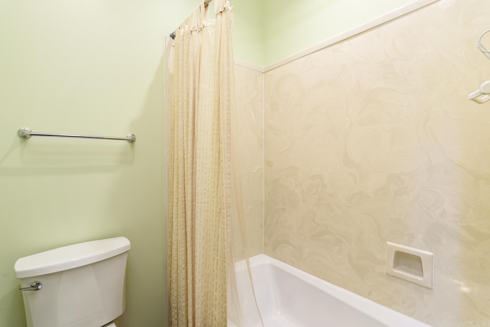 12400 Hunters Glen #8  Little Rock, AR