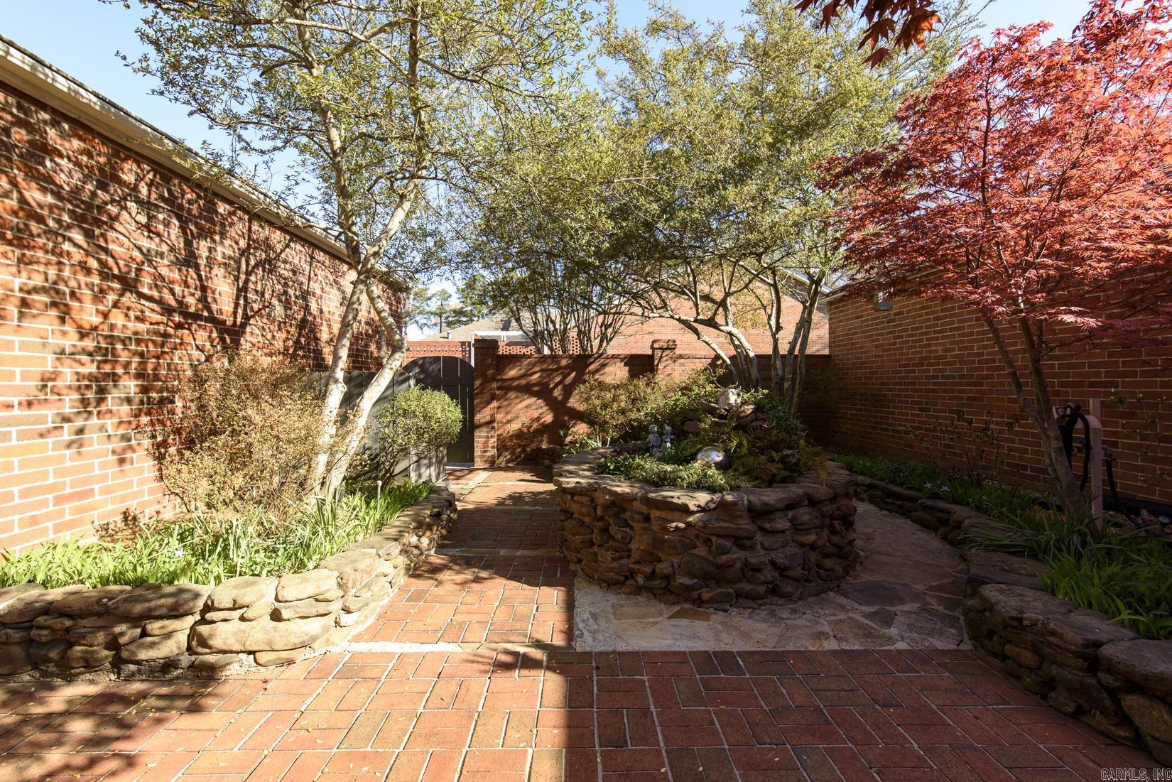 12400 Hunters Glen #8  Little Rock, AR