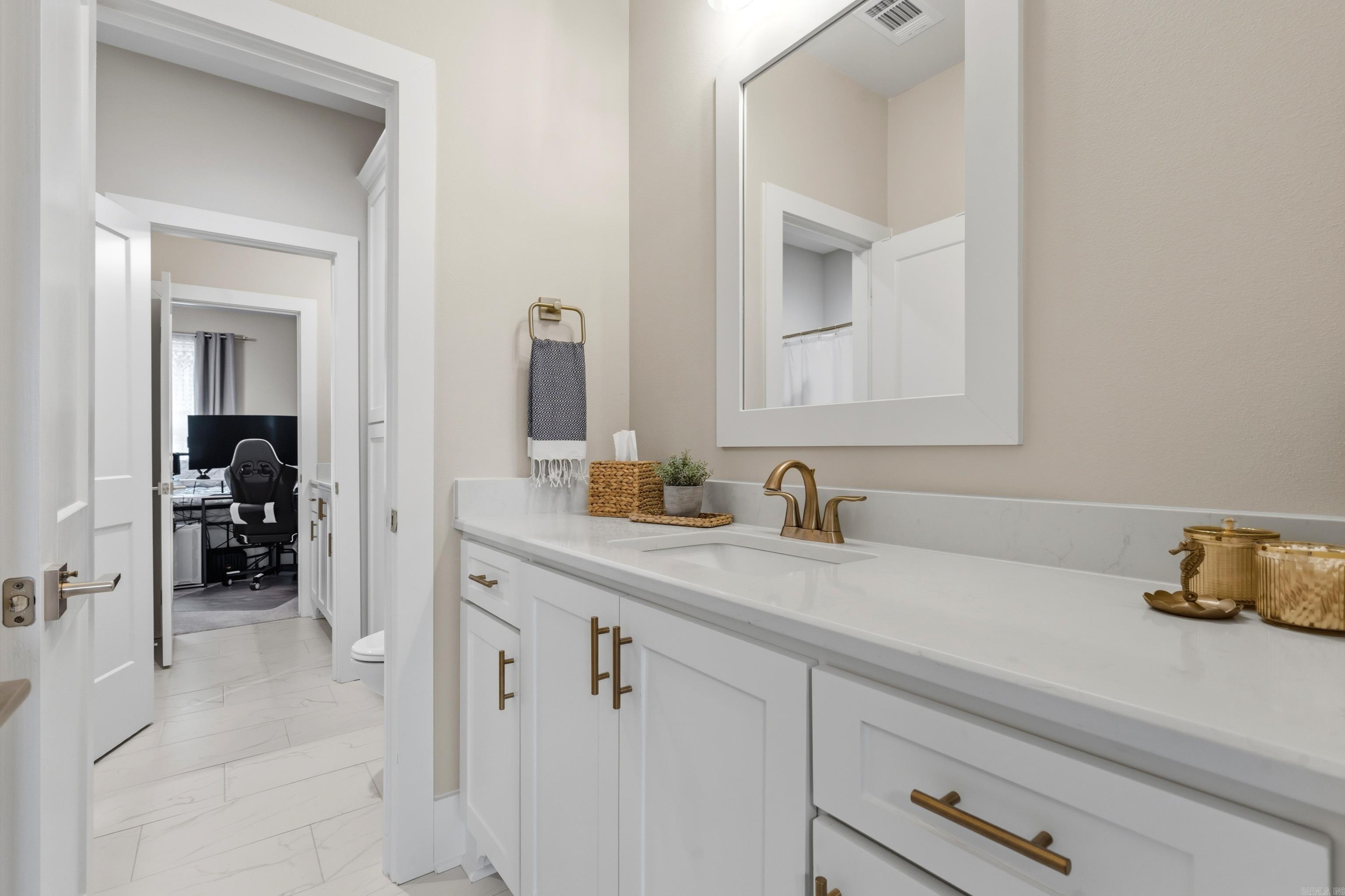 115 Cifuentes  Hot Springs Village, AR