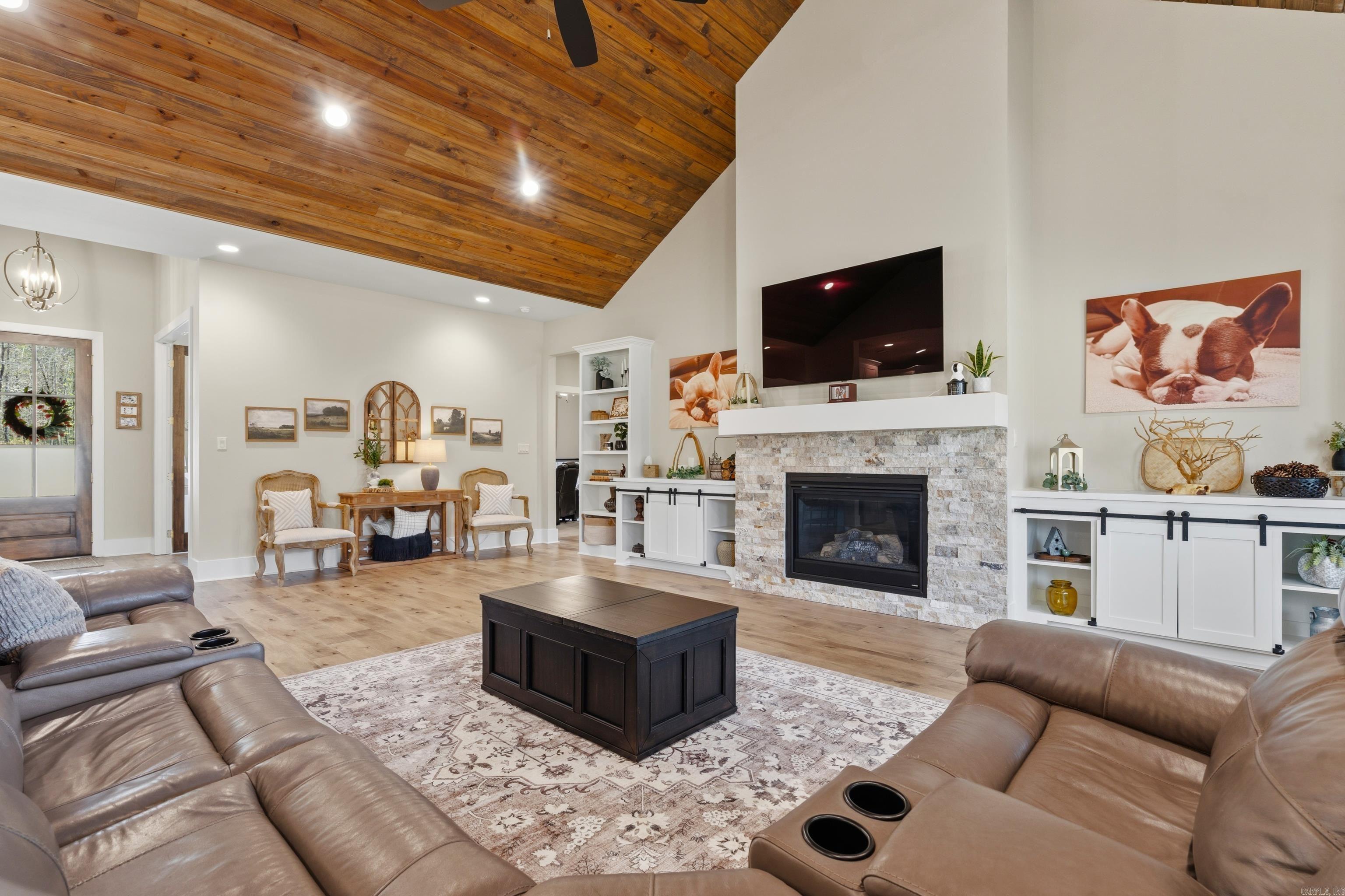 115 Cifuentes  Hot Springs Village, AR