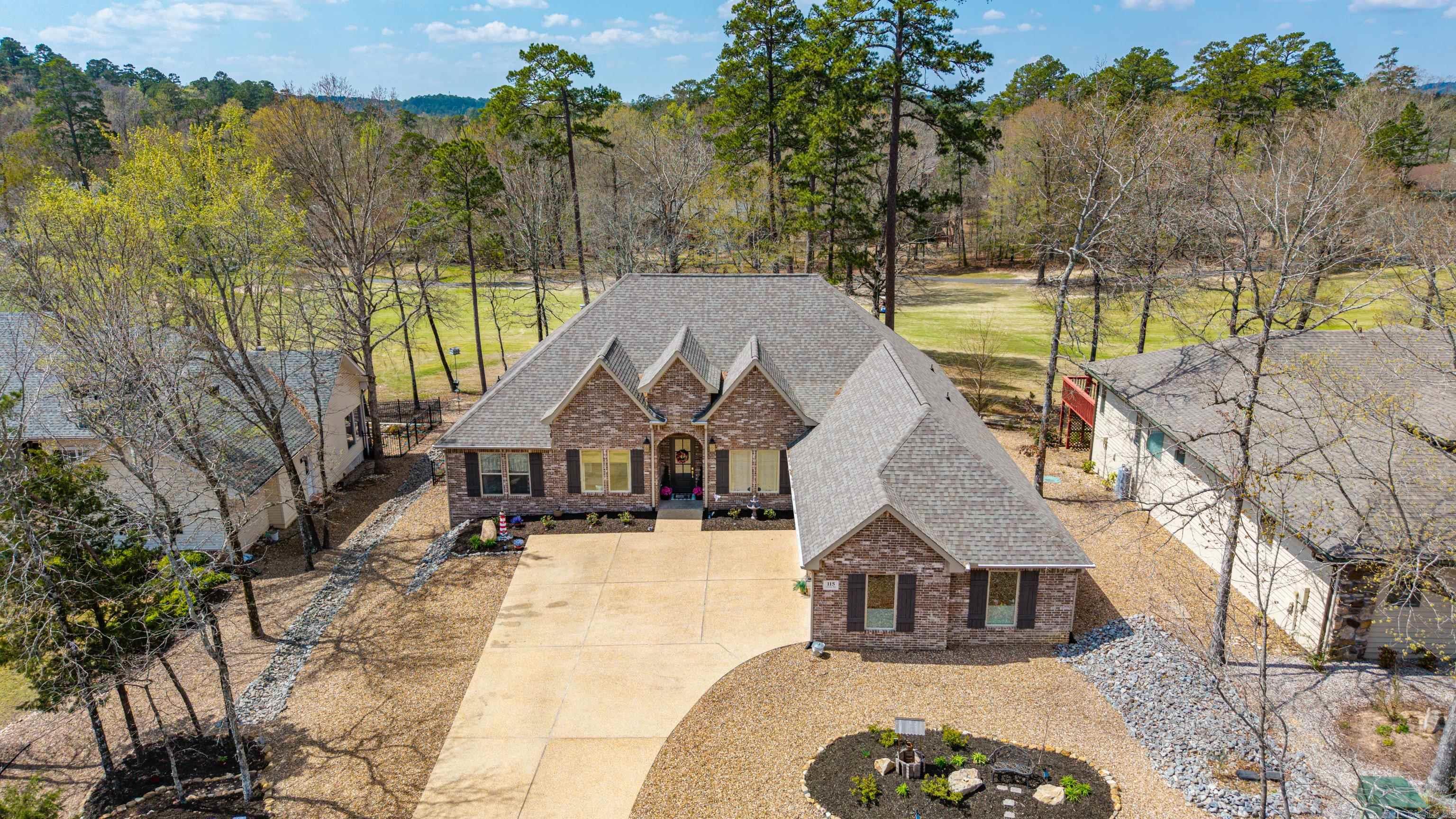 115 Cifuentes  Hot Springs Village, AR