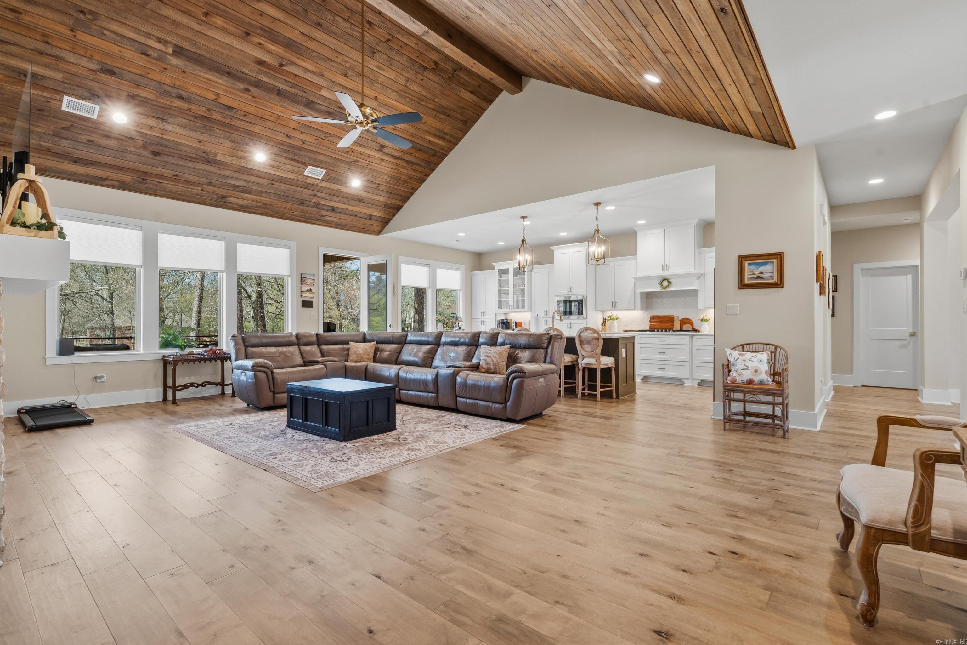 115 Cifuentes  Hot Springs Village, AR