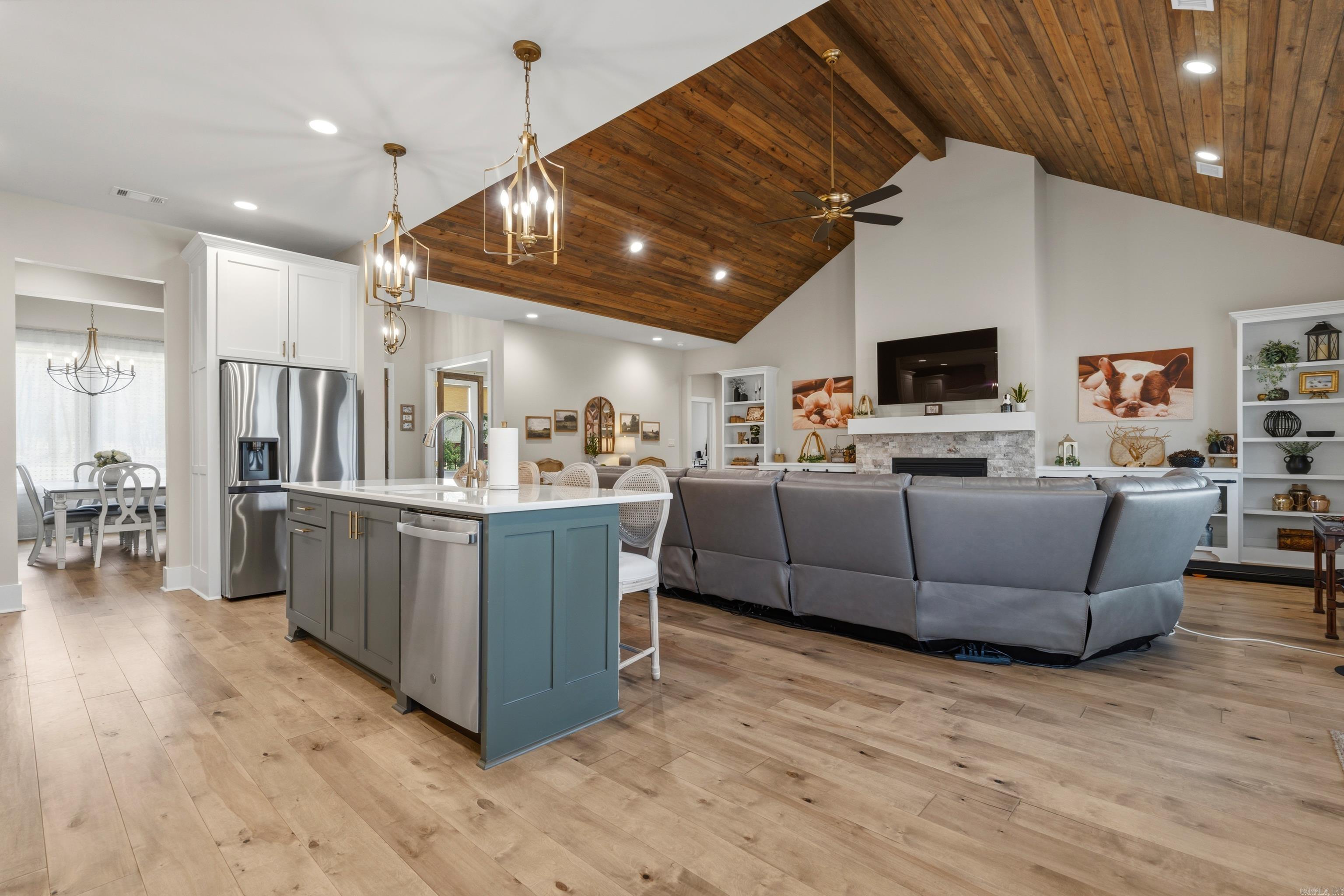 115 Cifuentes  Hot Springs Village, AR