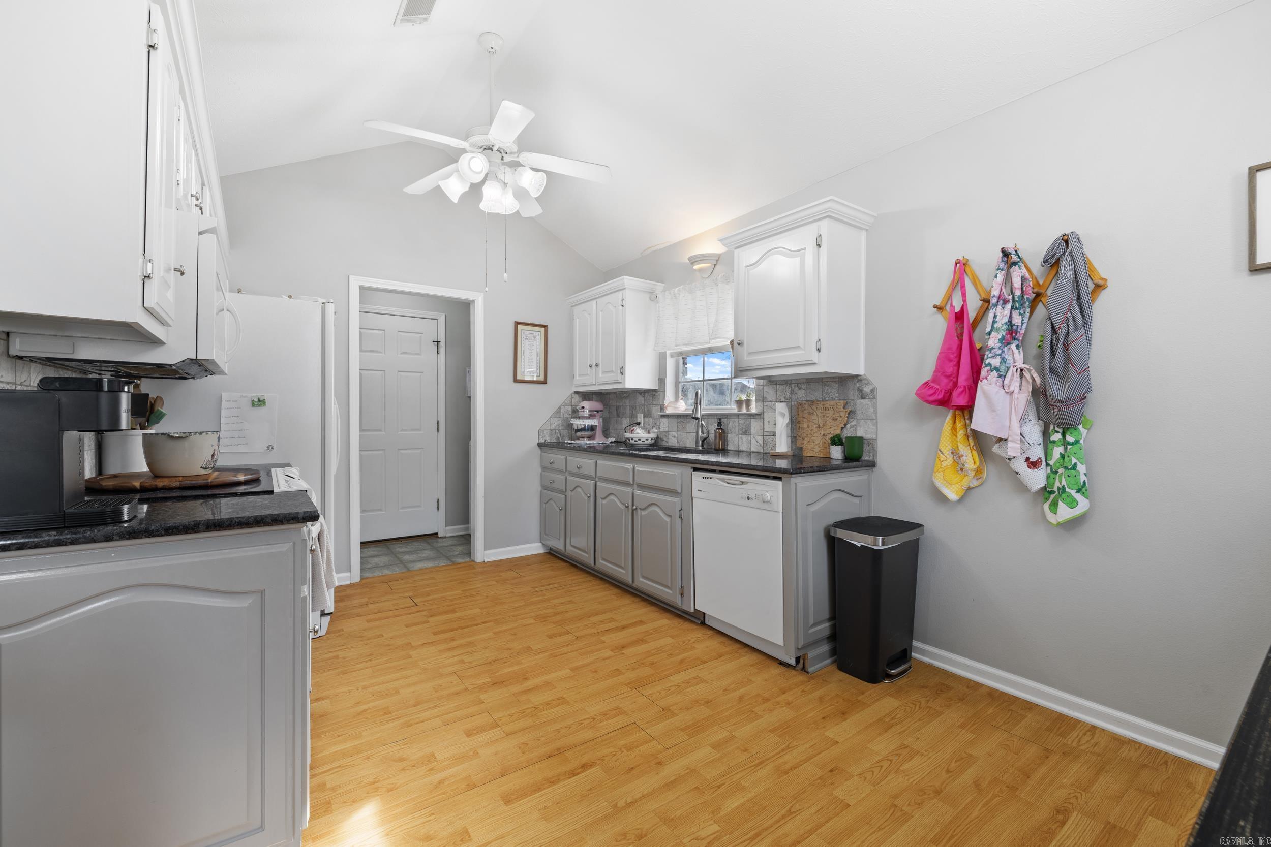 1600 Ridgefield Dr  Heber Springs, AR