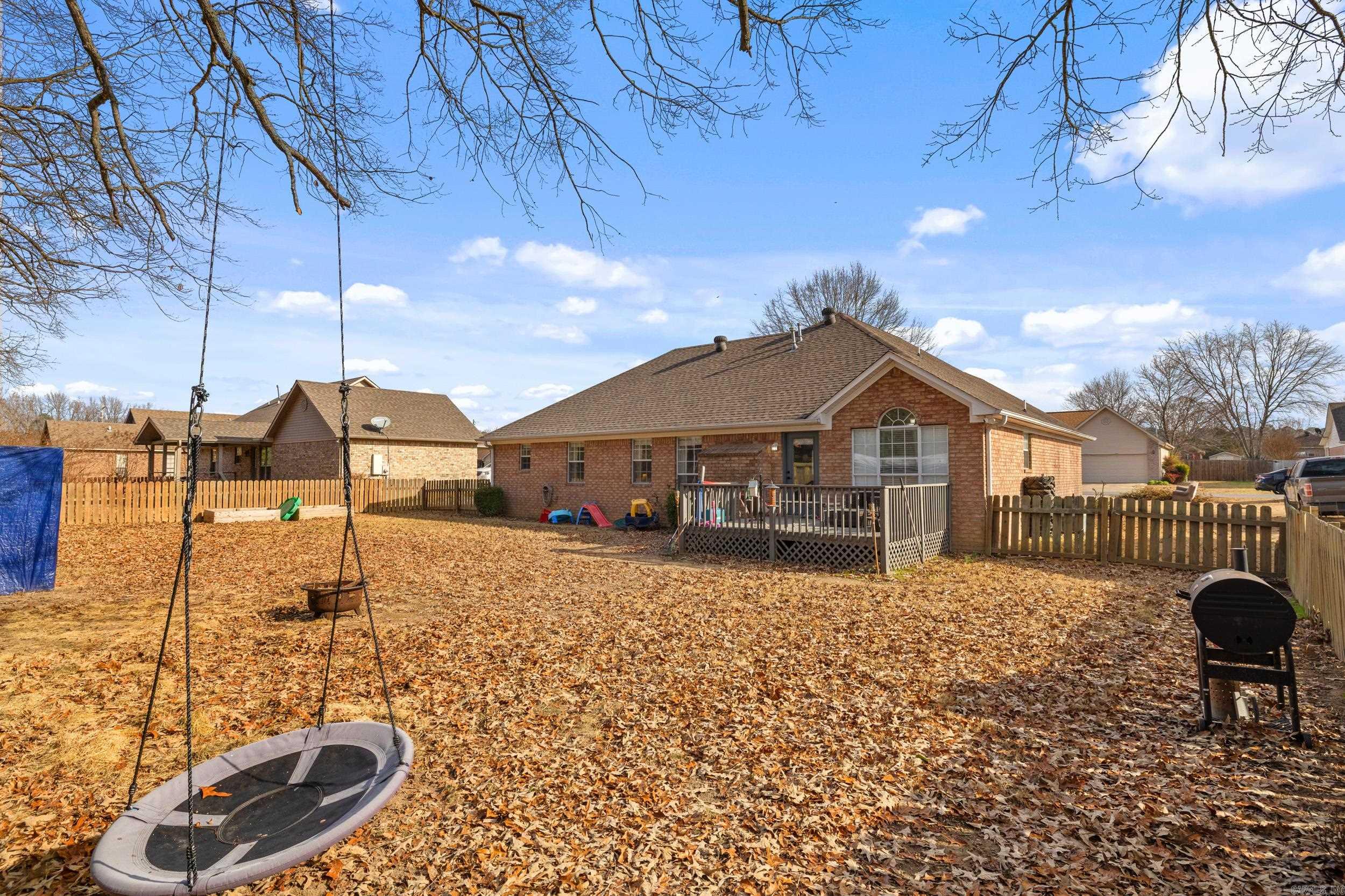 1600 Ridgefield Dr  Heber Springs, AR