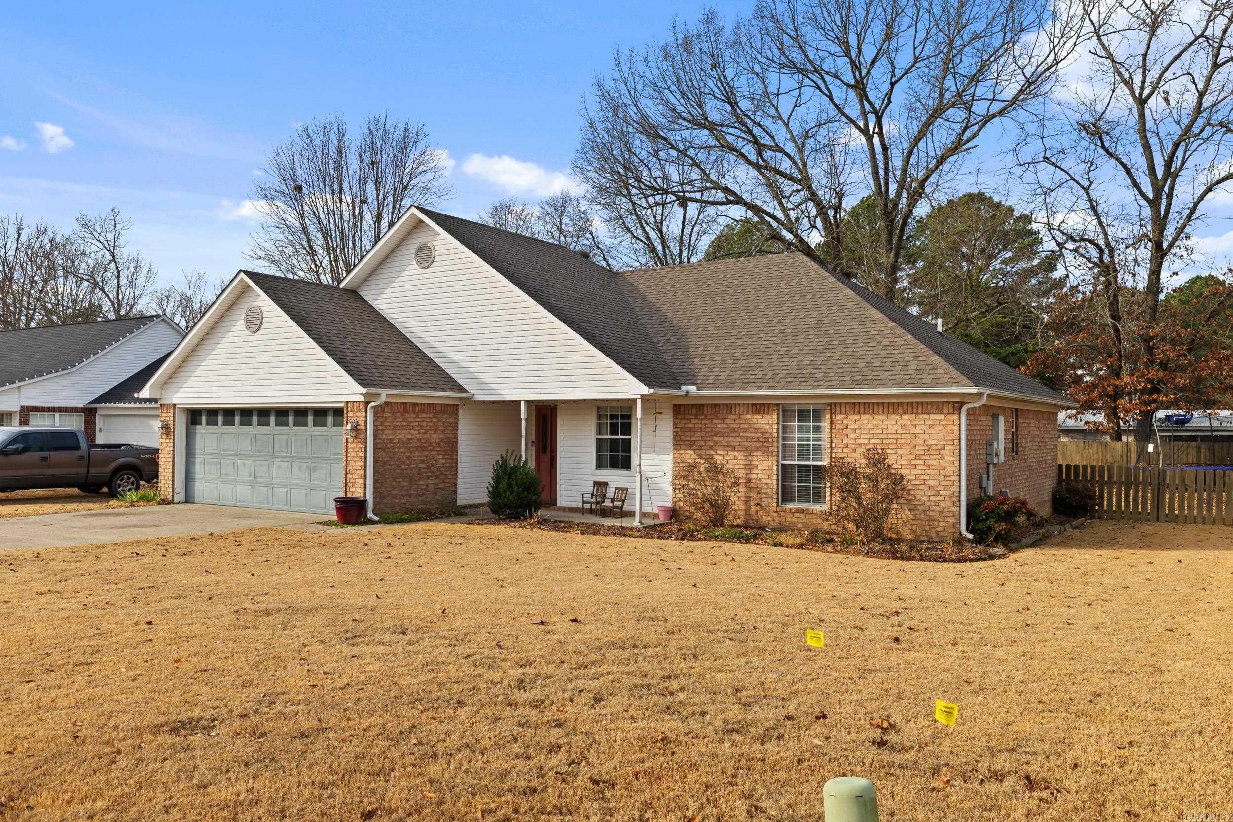 1600 Ridgefield Dr  Heber Springs, AR