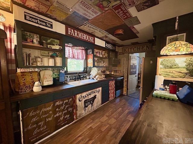 378 Cemetery  Mountain View, AR