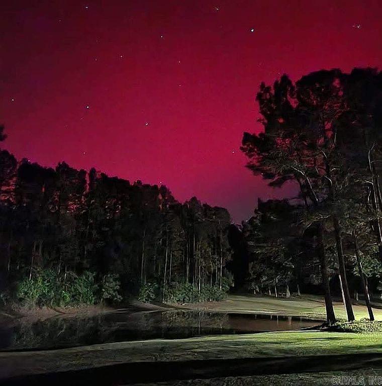 378 Cemetery  Mountain View, AR