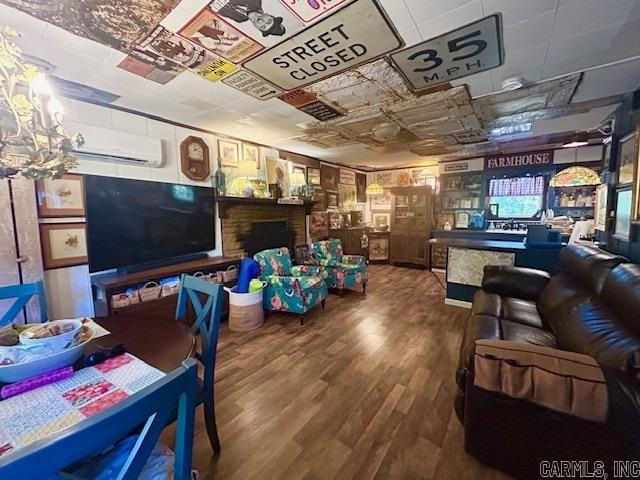 378 Cemetery  Mountain View, AR