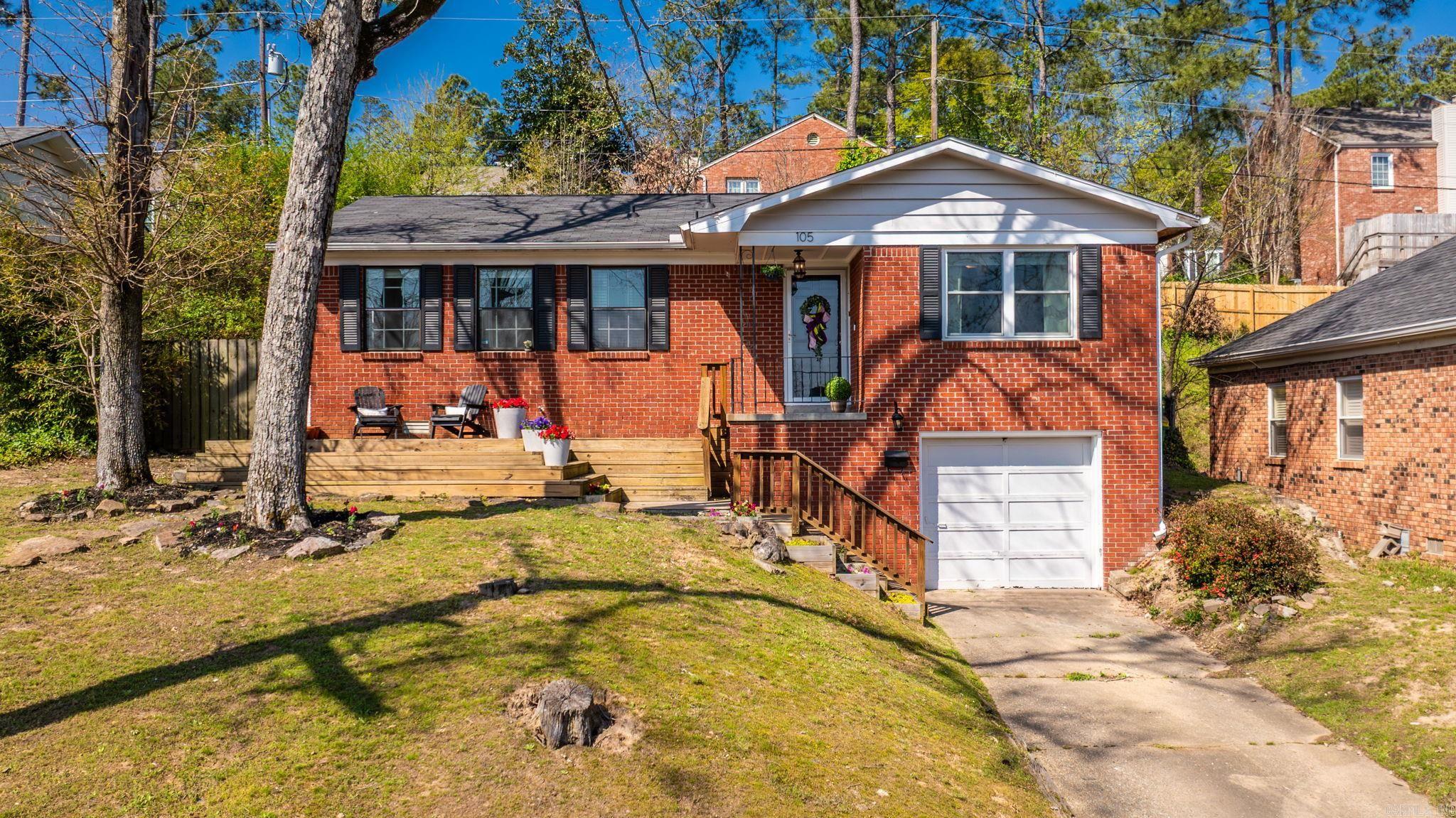 105 White Oak Ln  Little Rock, AR